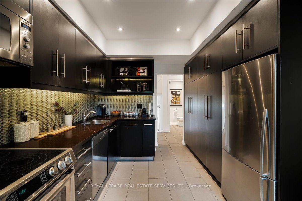 Photo 17 of Unit TH3, 3525 Yonge Street, North York, Bridle Path-Sunnybrook-York Mills — HOMEH