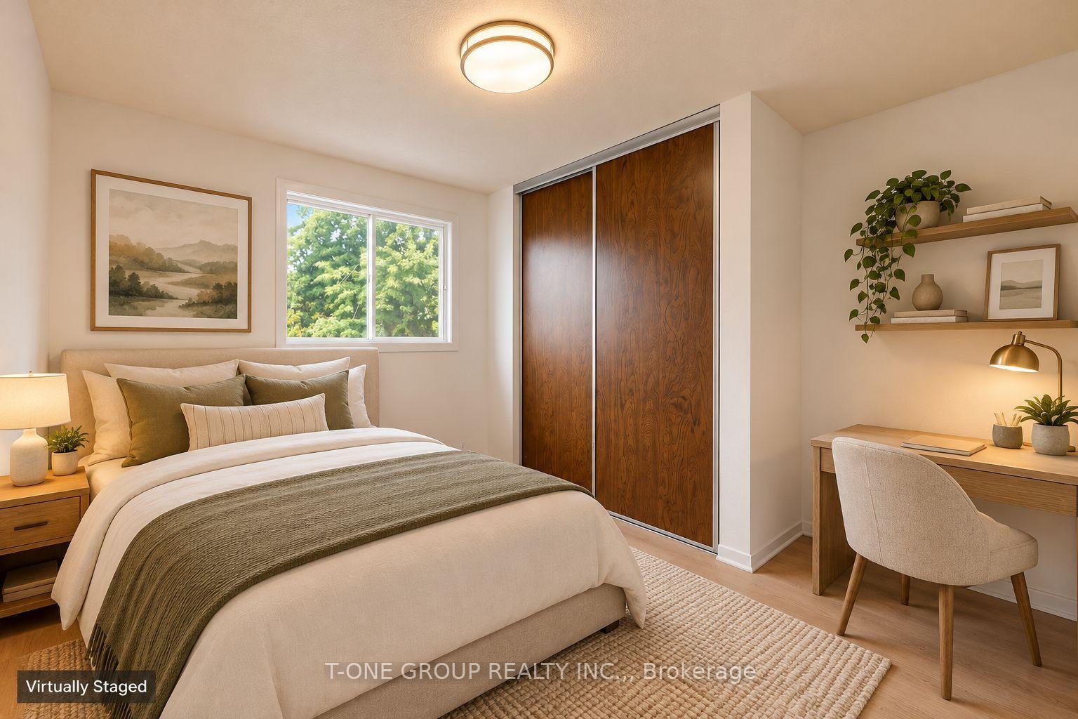 Photo 14 of 21 Madsen Crescent, Markham, Markville — HOMEH