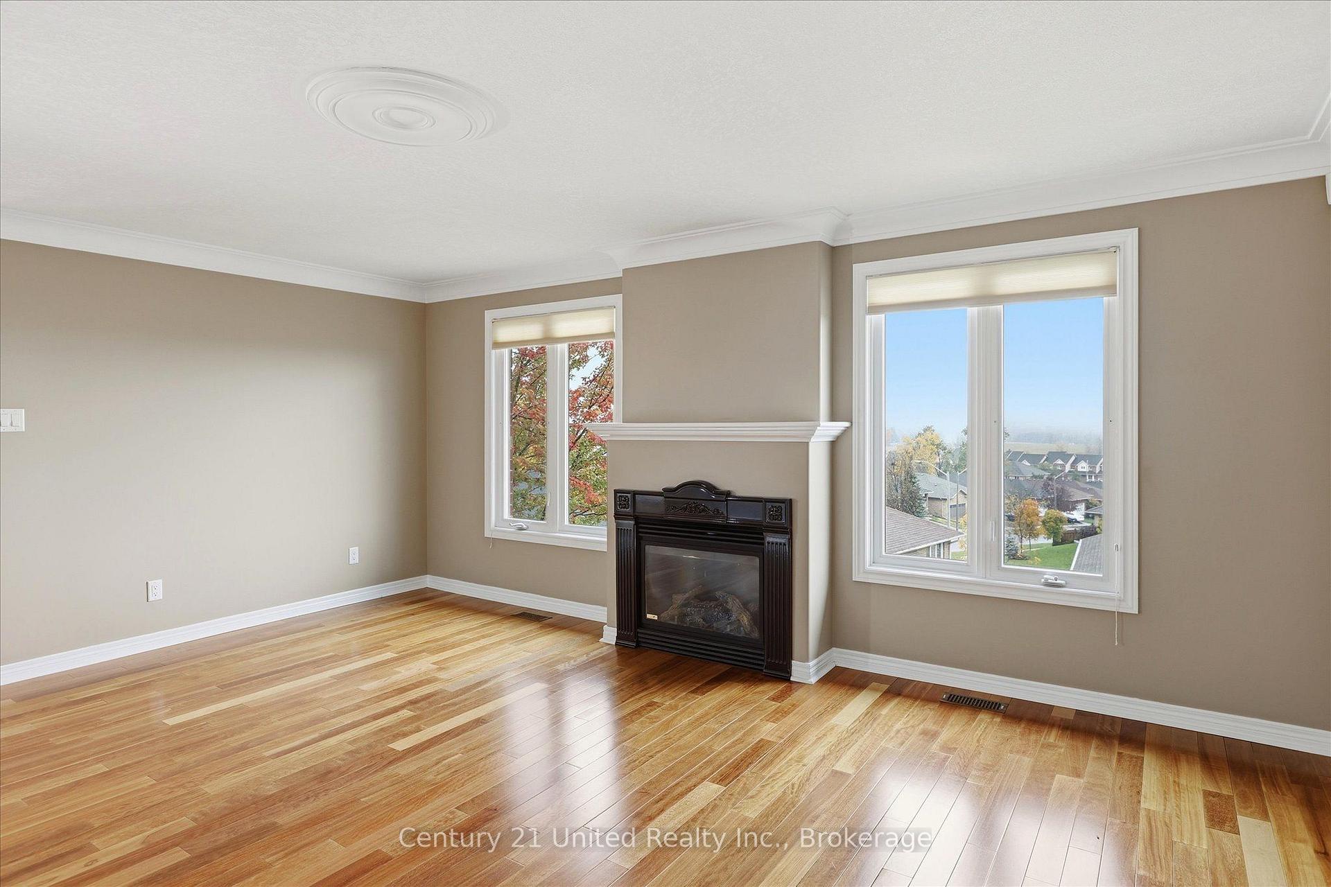 Photo 7 of 1688 Glenforest Boulevard, Peterborough, Monaghan Ward 2 — HOMEH