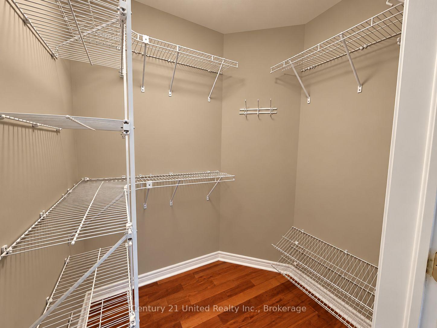 Photo 23 of 1688 Glenforest Boulevard, Peterborough, Monaghan Ward 2 — HOMEH