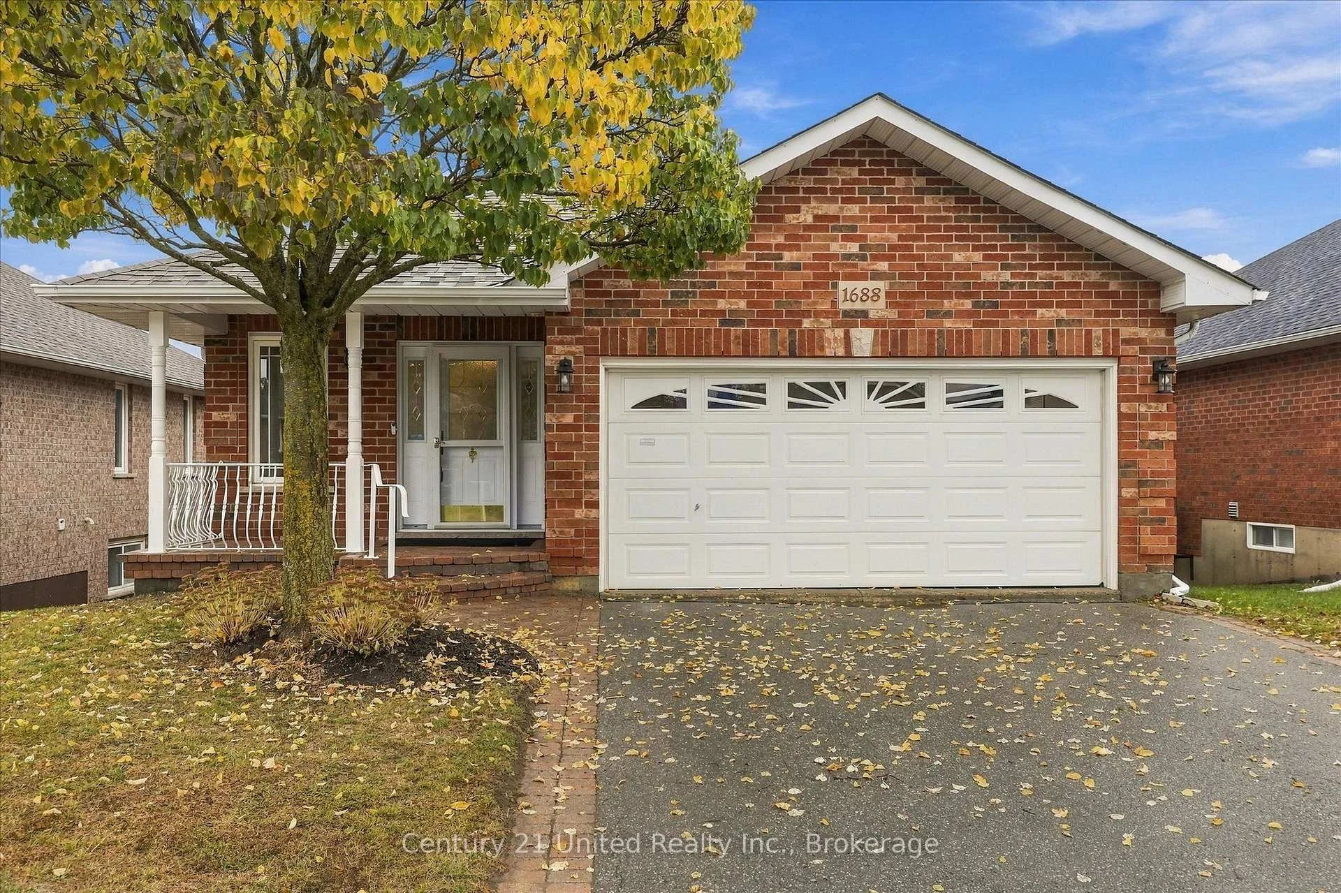 Photo 5 of 1688 Glenforest Boulevard, Peterborough, Monaghan Ward 2 — HOMEH