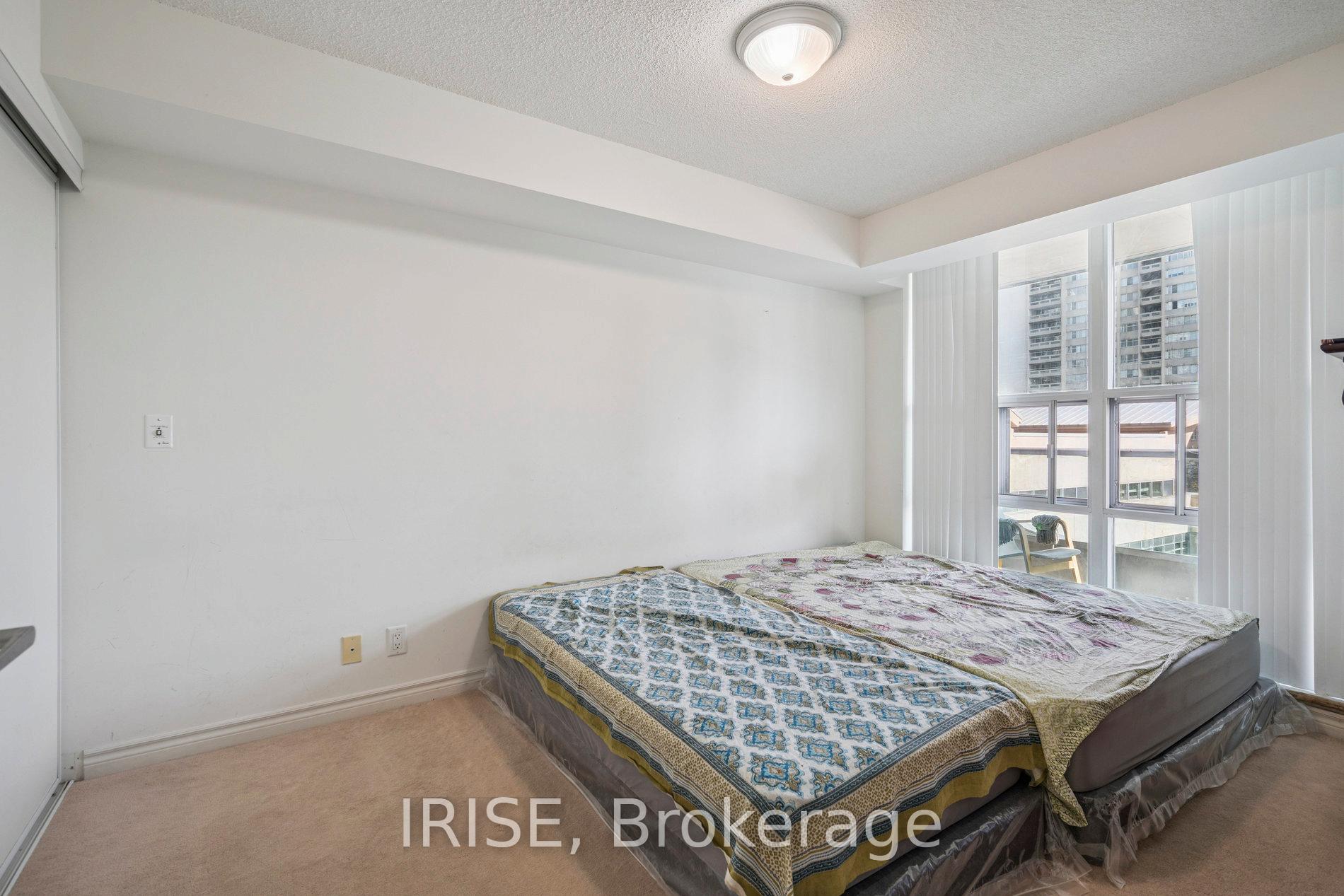 Photo 14 of Unit 411, 33 Elm Drive, Mississauga, City Centre — HOMEH