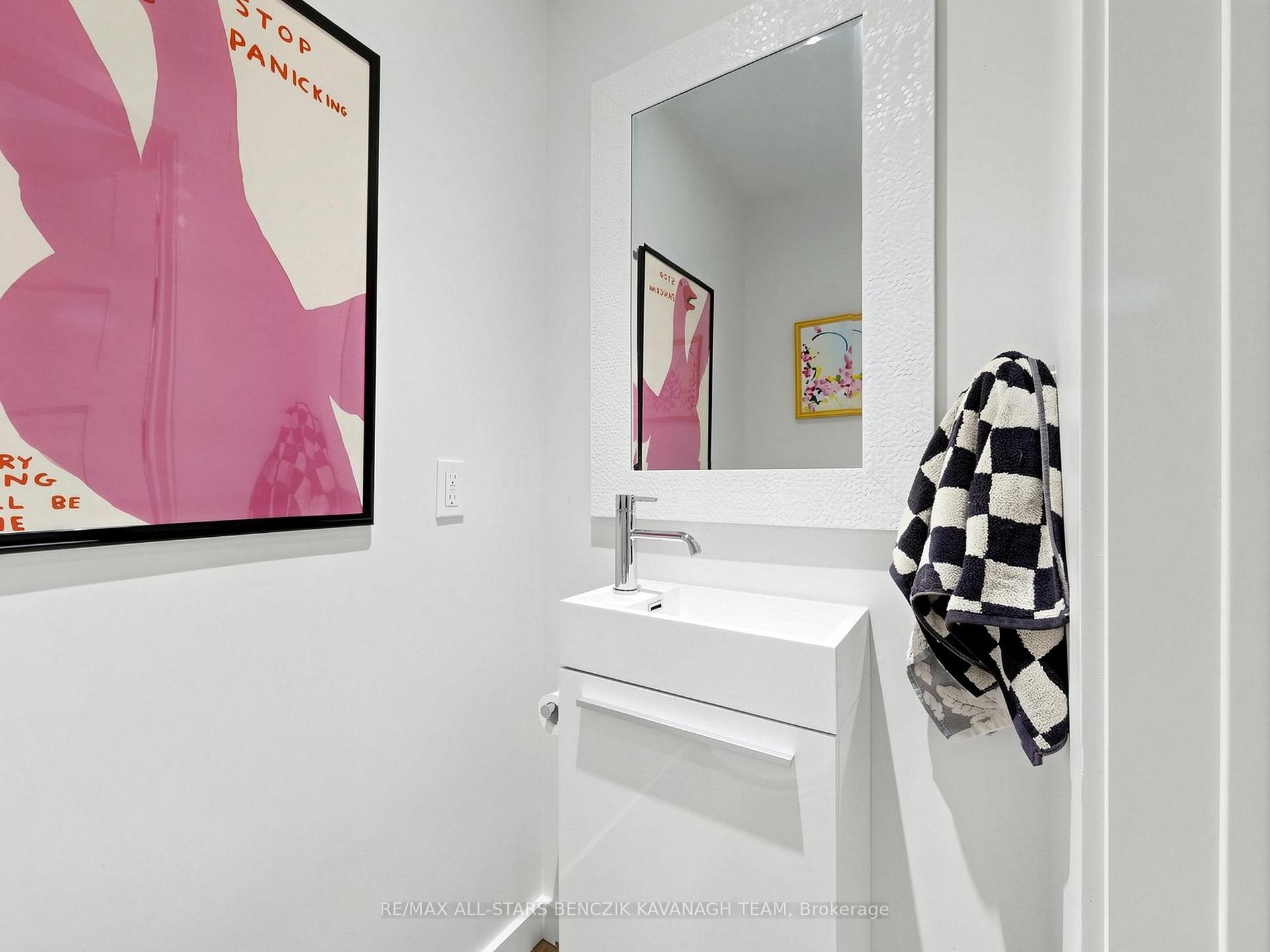 Photo 9 of 209 Marlborough Place, Toronto, The Annex — HOMEH