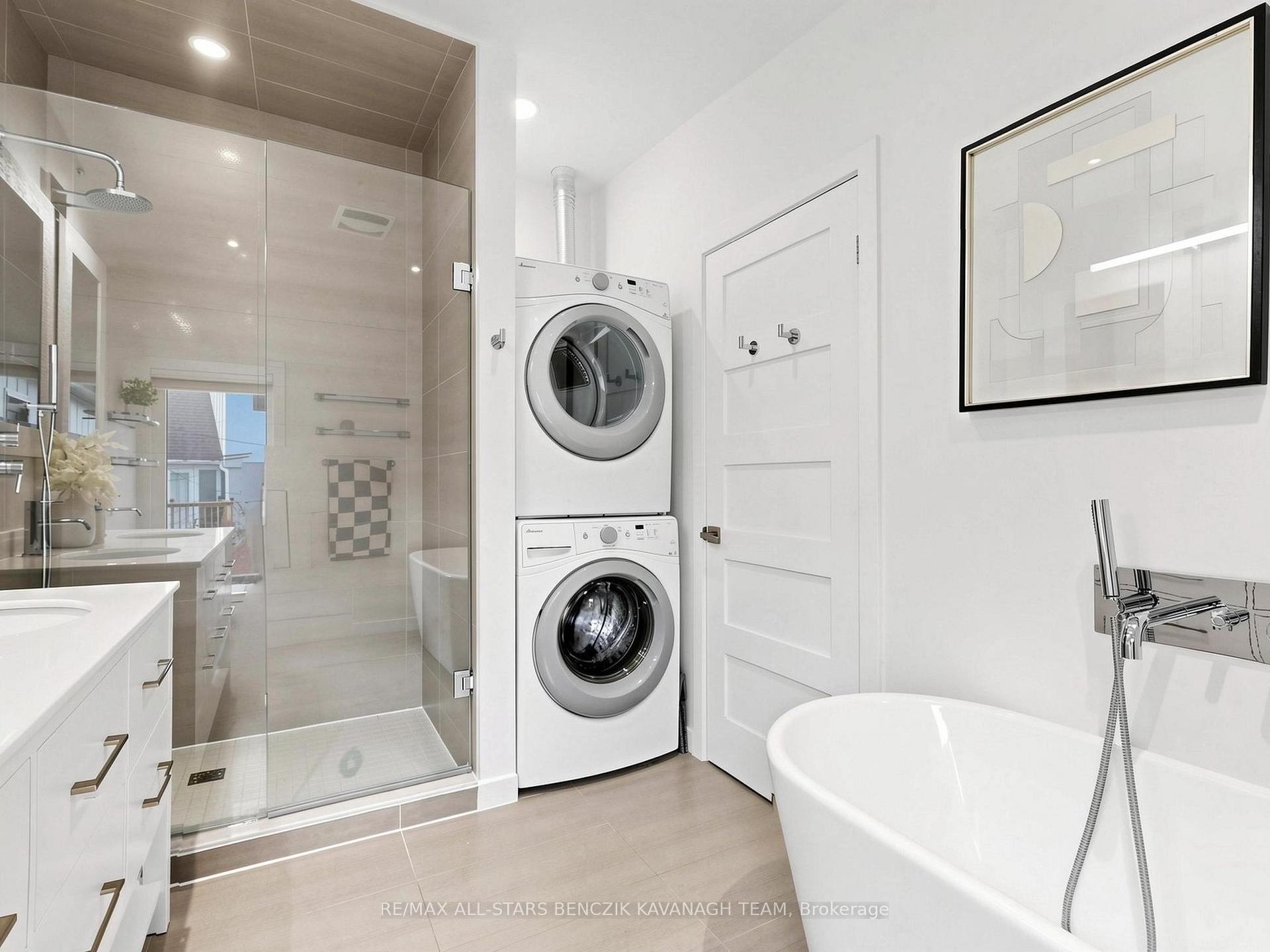 Photo 15 of 209 Marlborough Place, Toronto, The Annex — HOMEH
