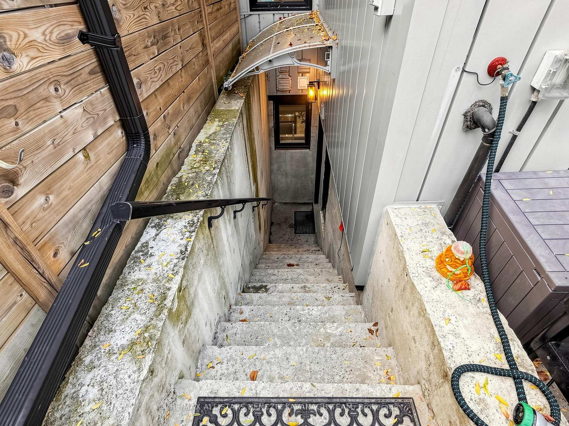 Photo 23 of 209 Marlborough Place, Toronto, The Annex — HOMEH