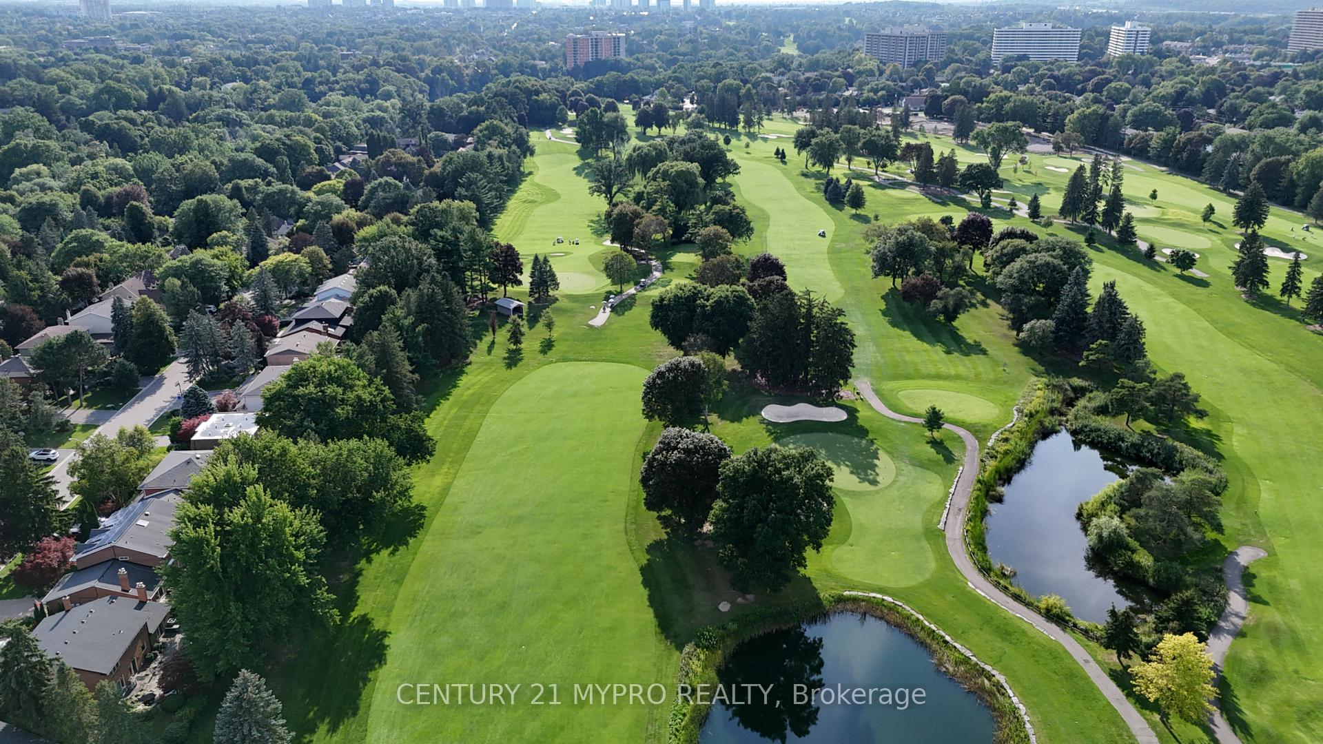 Photo 4 of 23 Forest Park Crescent, Markham, Royal Orchard — HOMEH
