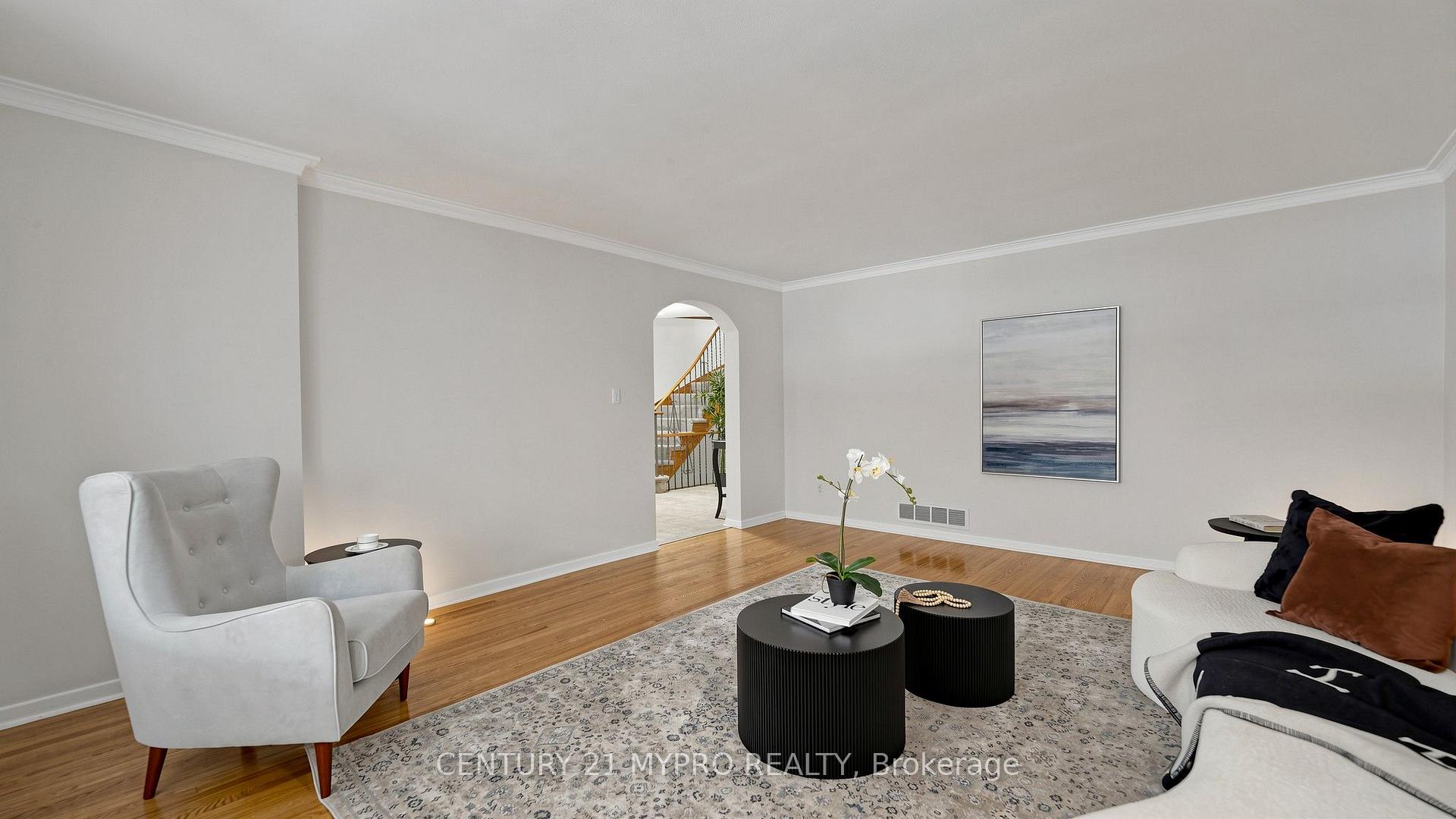 Photo 8 of 23 Forest Park Crescent, Markham, Royal Orchard — HOMEH