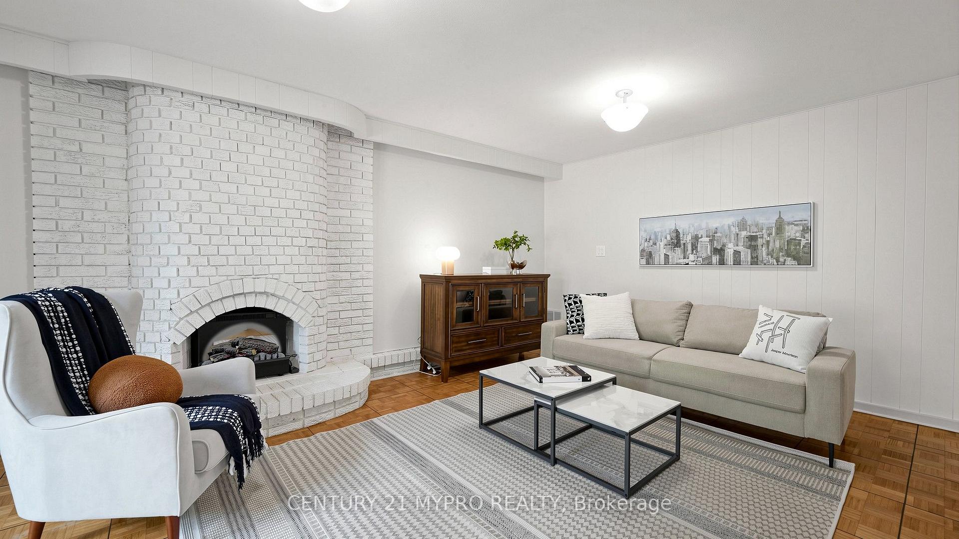 Photo 12 of 23 Forest Park Crescent, Markham, Royal Orchard — HOMEH