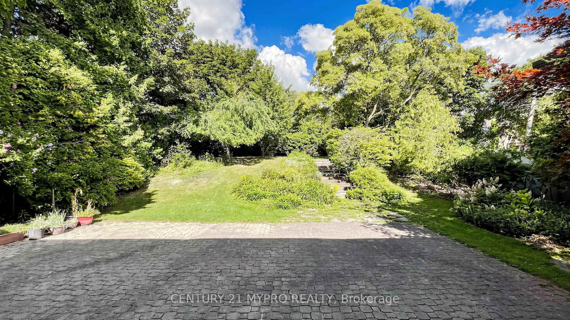 Photo 32 of 23 Forest Park Crescent, Markham, Royal Orchard — HOMEH