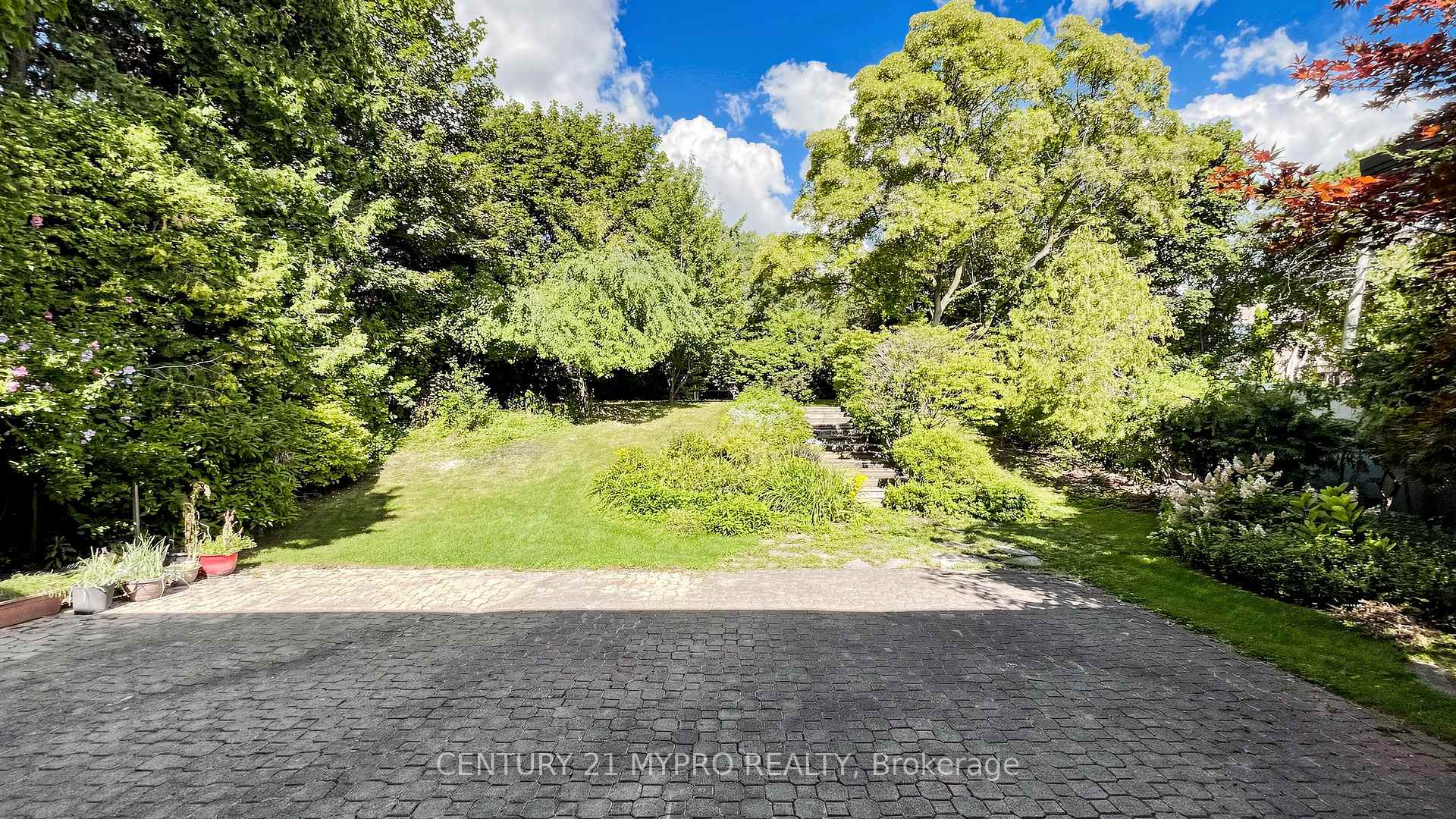 Photo 35 of 23 Forest Park Crescent, Markham, Royal Orchard — HOMEH