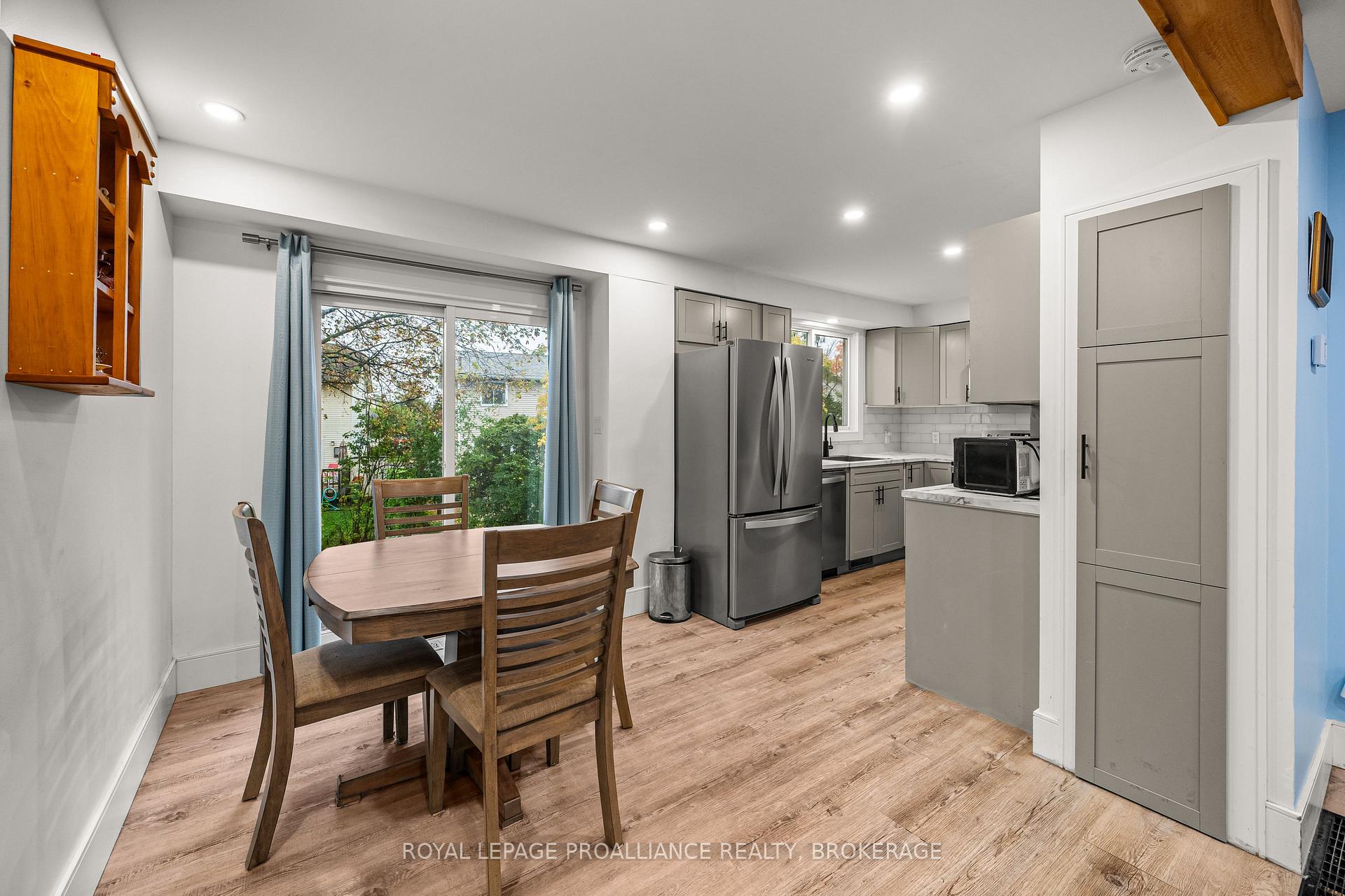 Photo 9 of 879 Beaconhill Court, Kingston, North of Taylor-Kidd Blvd — HOMEH