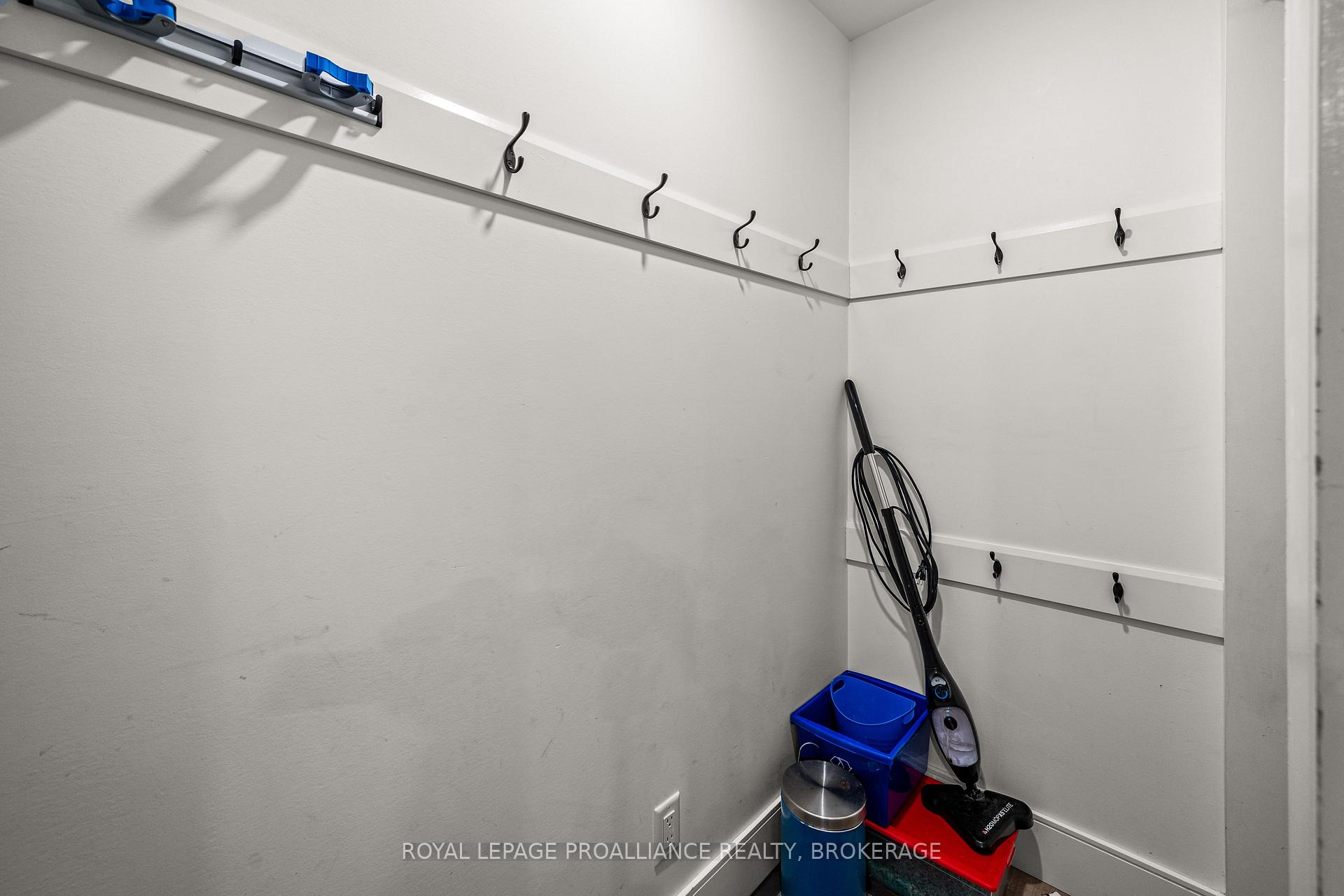Photo 13 of 879 Beaconhill Court, Kingston, North of Taylor-Kidd Blvd — HOMEH