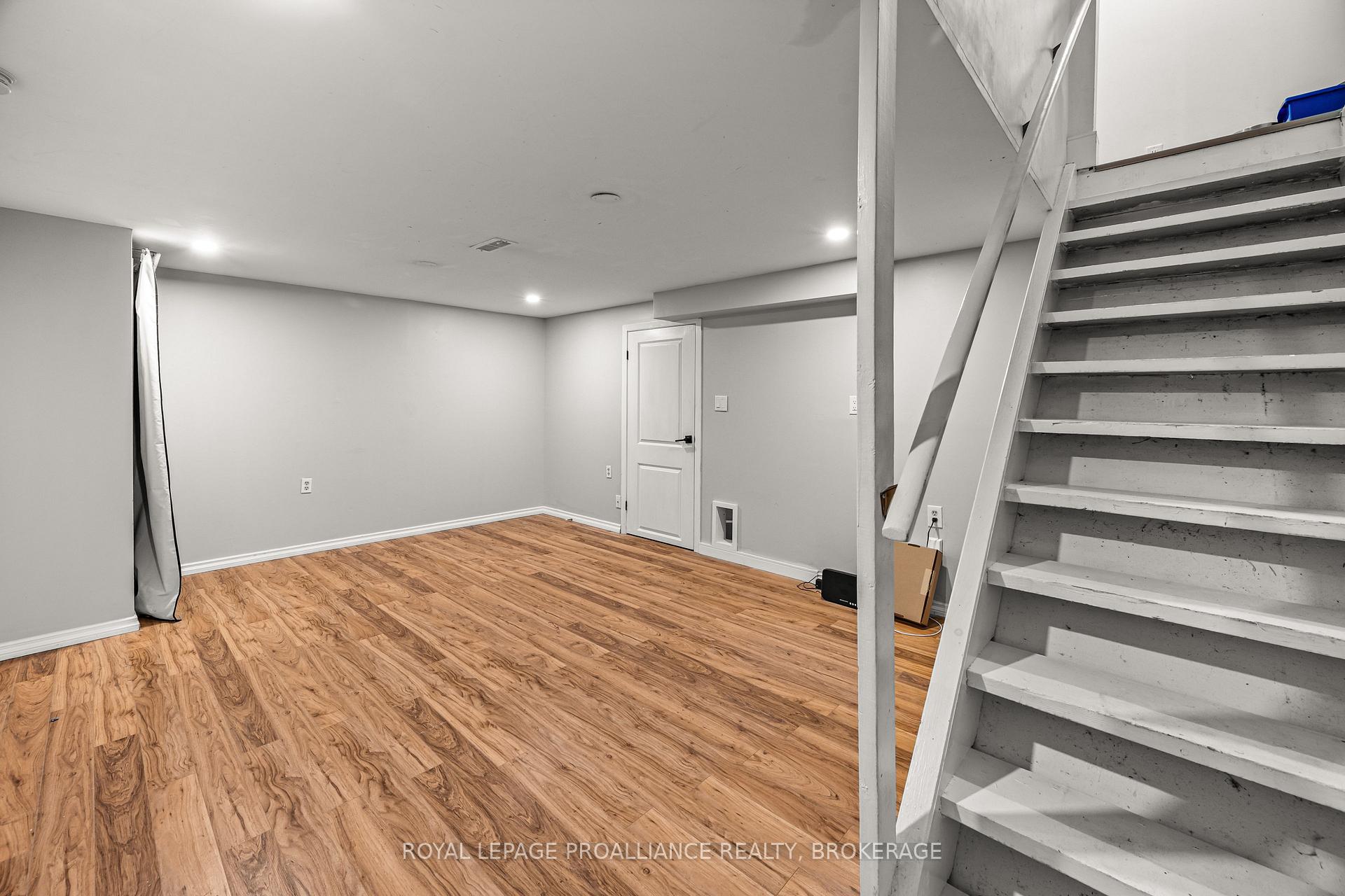 Photo 27 of 879 Beaconhill Court, Kingston, North of Taylor-Kidd Blvd — HOMEH