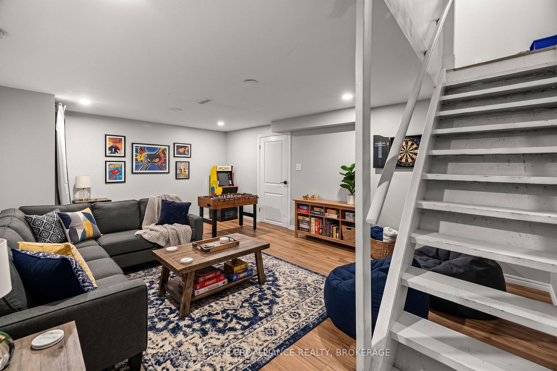 Photo 28 of 879 Beaconhill Court, Kingston, North of Taylor-Kidd Blvd — HOMEH