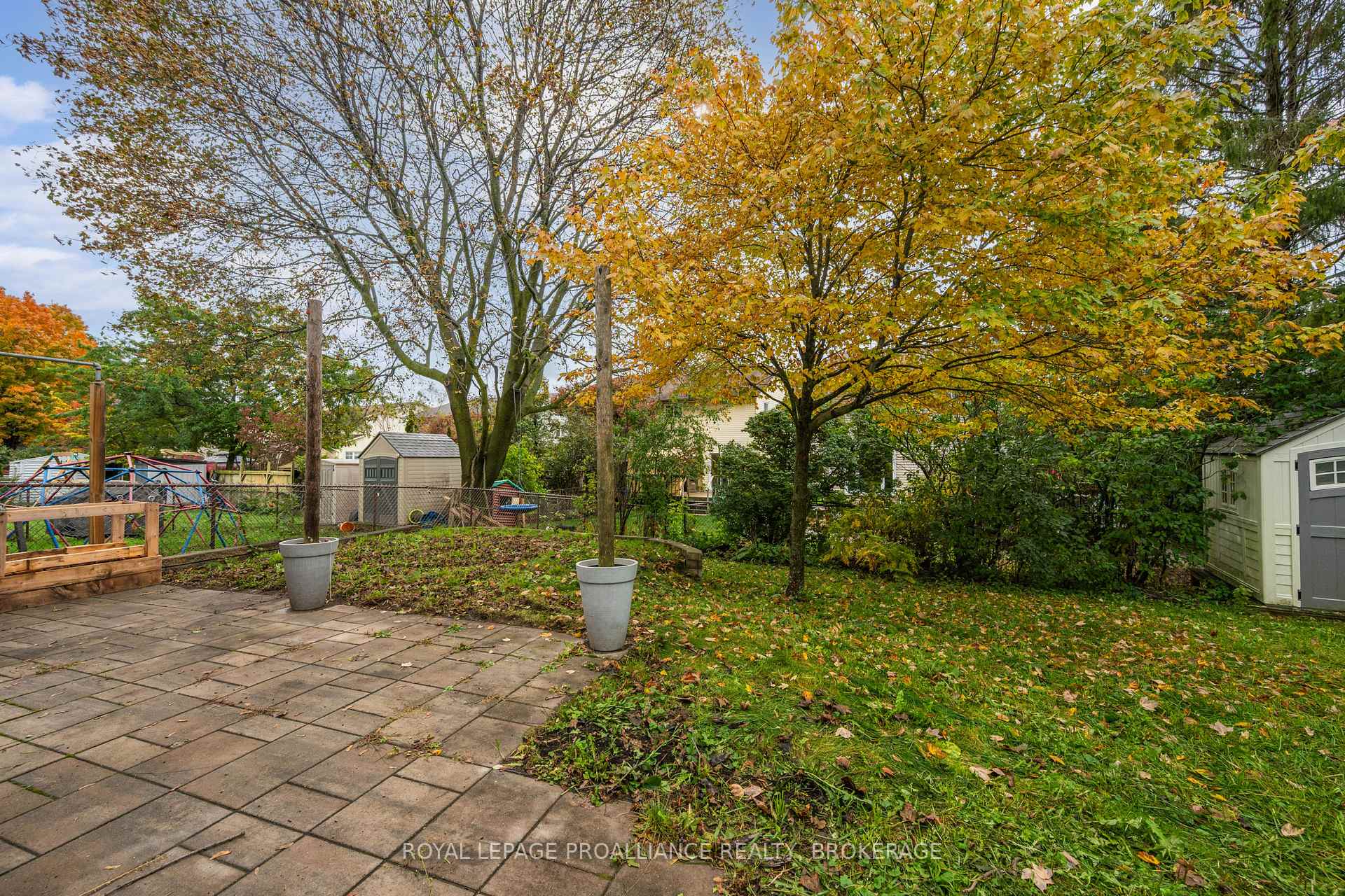 Photo 35 of 879 Beaconhill Court, Kingston, North of Taylor-Kidd Blvd — HOMEH