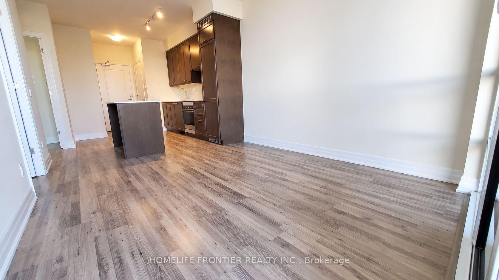 Photo 4 of Unit 803, 9085 Jane Street, Vaughan, Concord — HOMEH