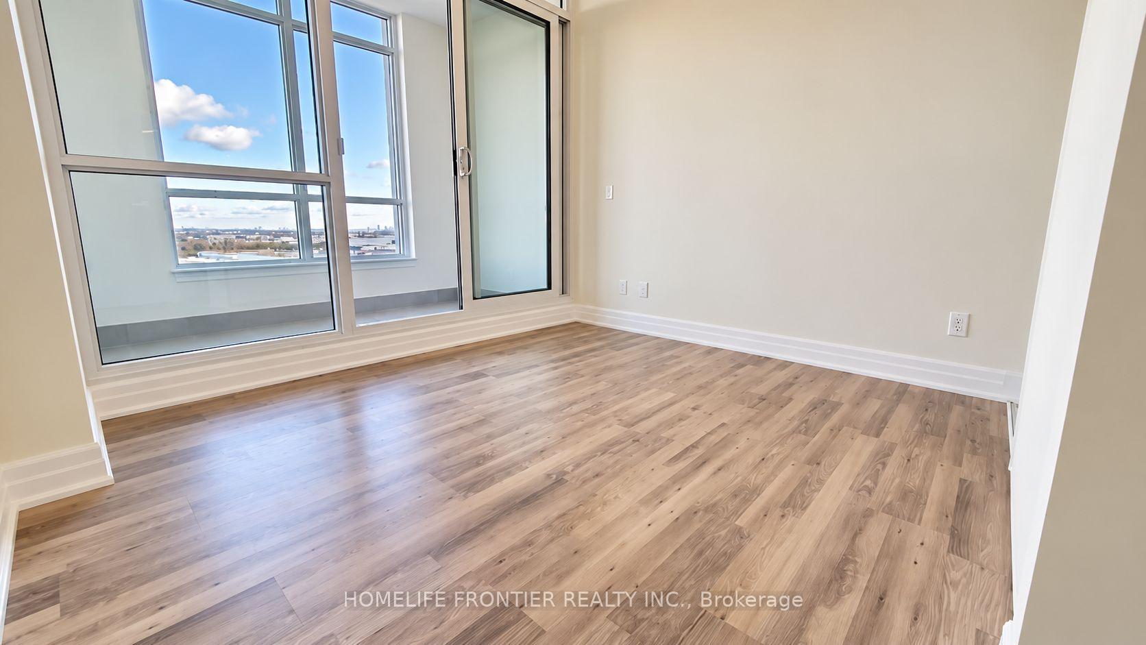 Photo 5 of Unit 803, 9085 Jane Street, Vaughan, Concord — HOMEH