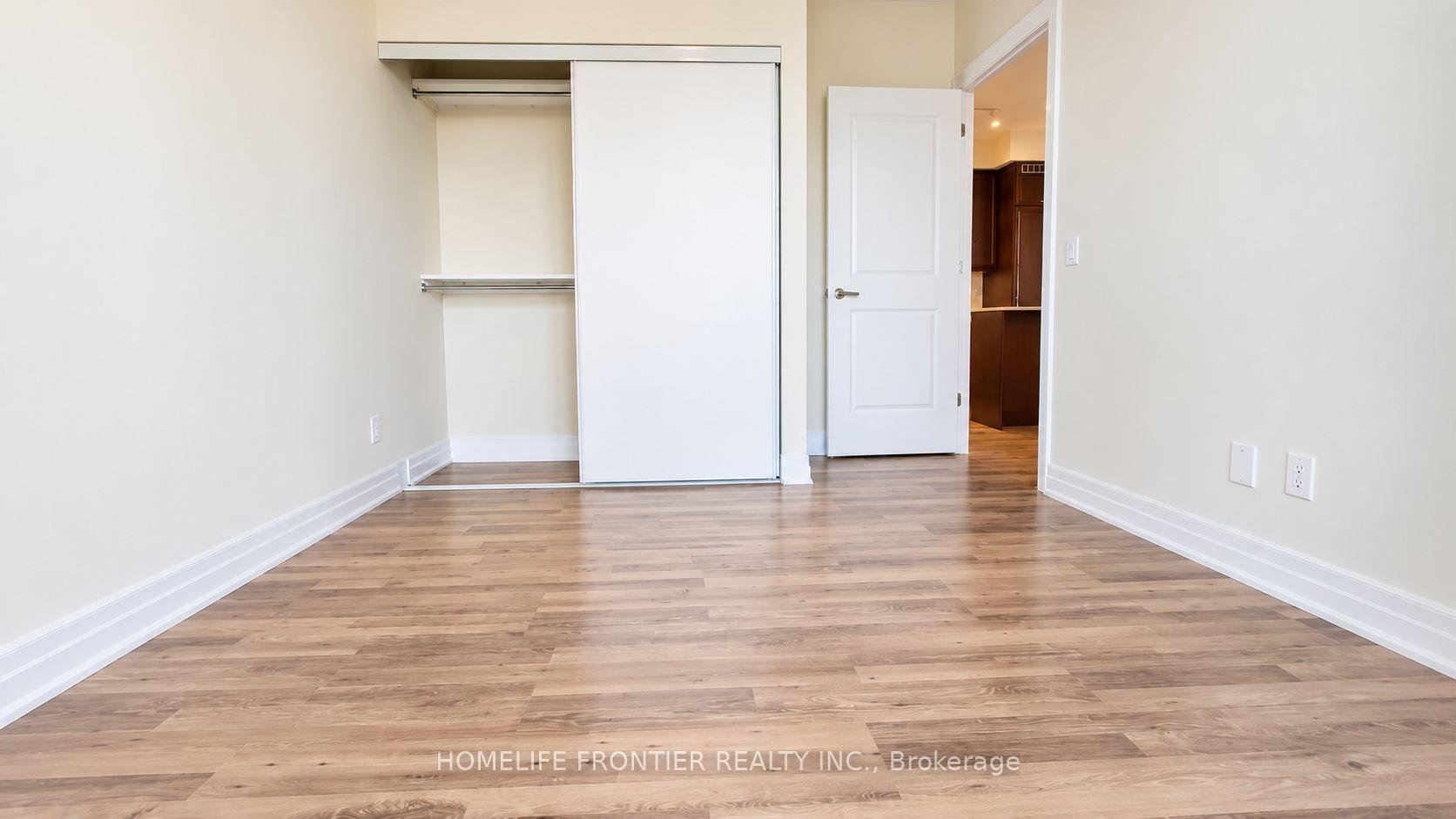 Photo 6 of Unit 803, 9085 Jane Street, Vaughan, Concord — HOMEH