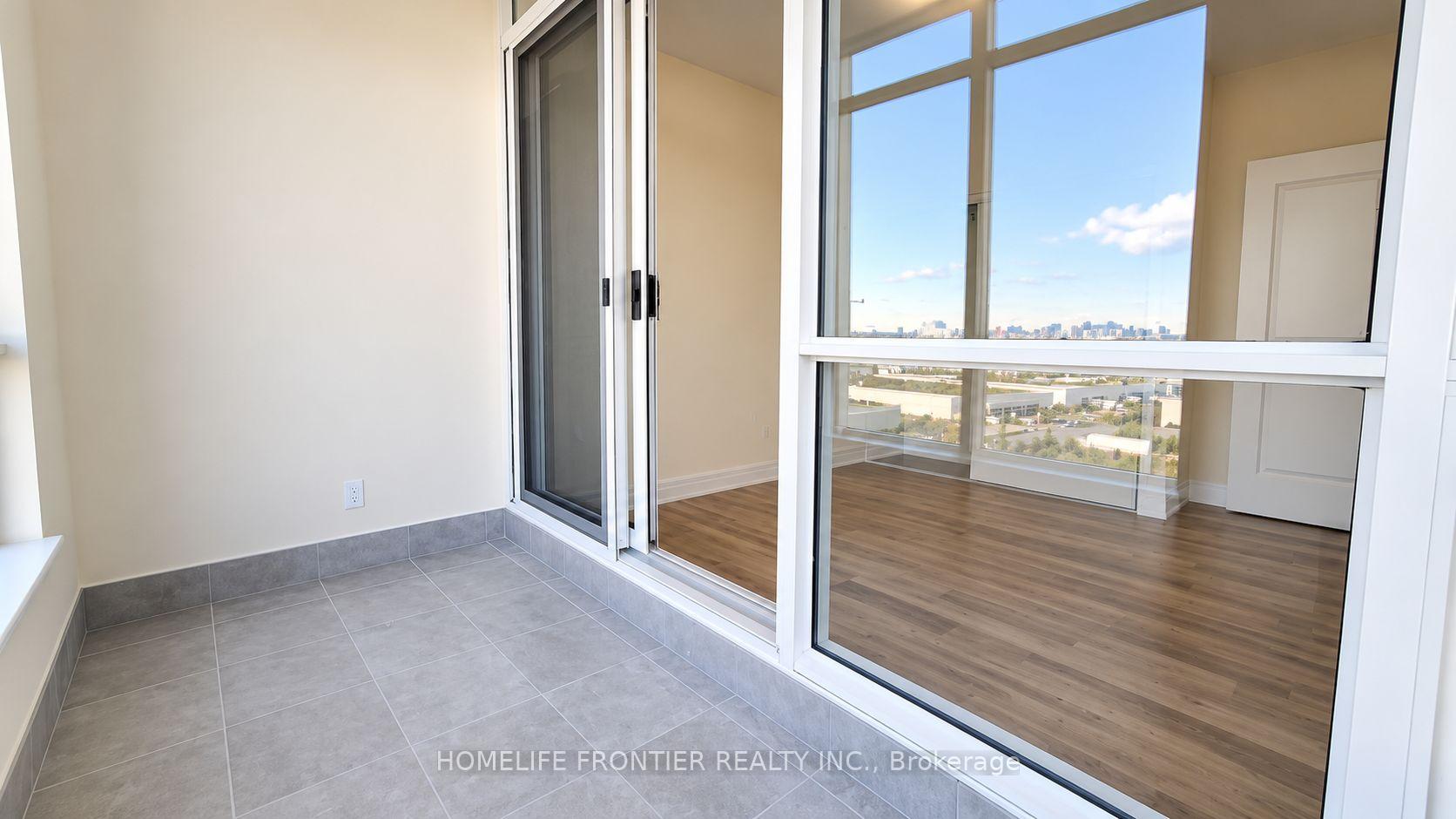 Photo 10 of Unit 803, 9085 Jane Street, Vaughan, Concord — HOMEH