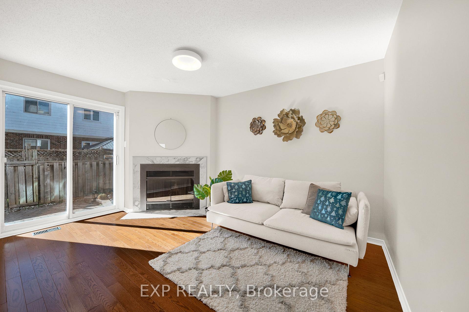 Photo 8 of 105 Southport Drive, Ottawa, Hunt Club Park/Greenboro — HOMEH
