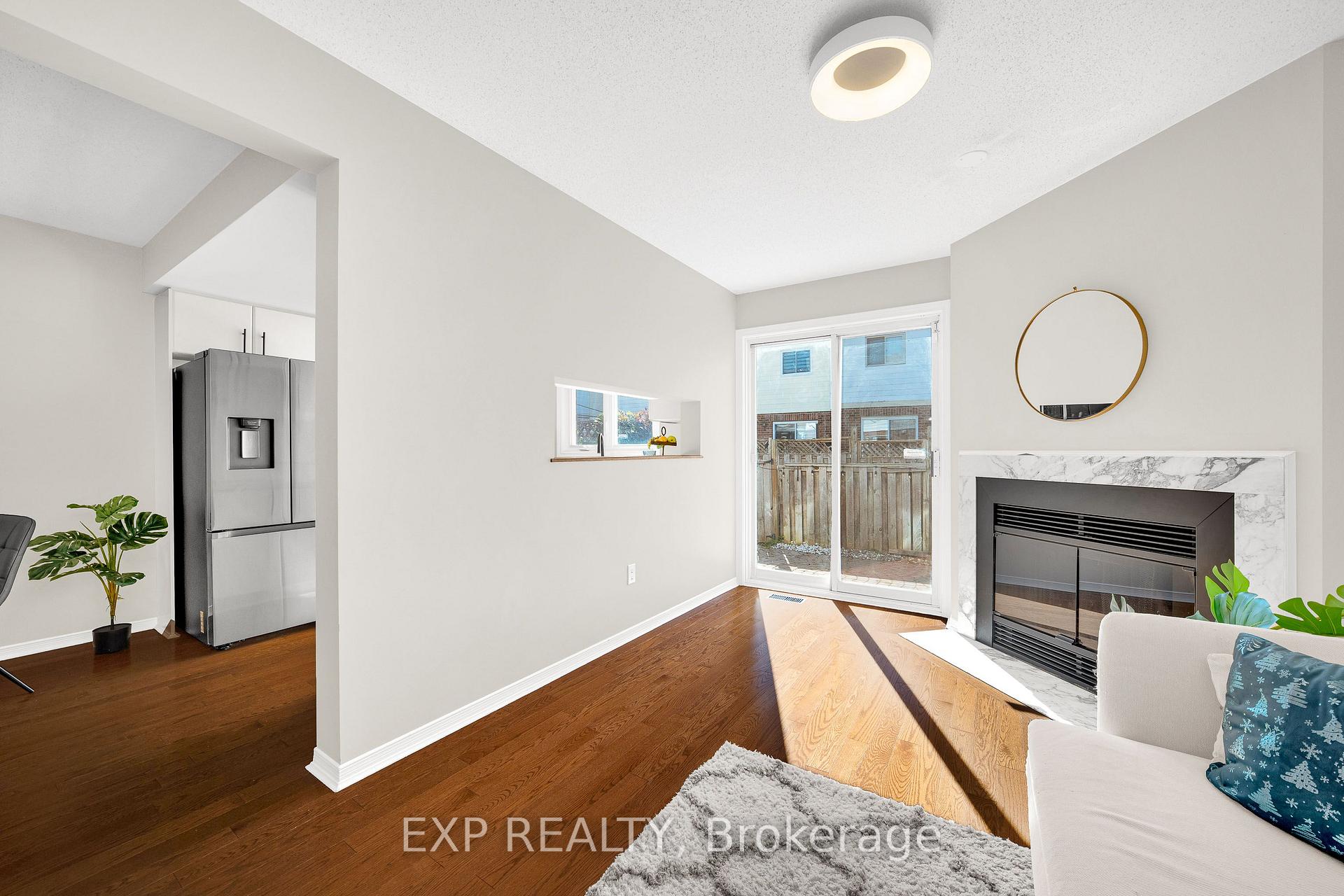 Photo 10 of 105 Southport Drive, Ottawa, Hunt Club Park/Greenboro — HOMEH