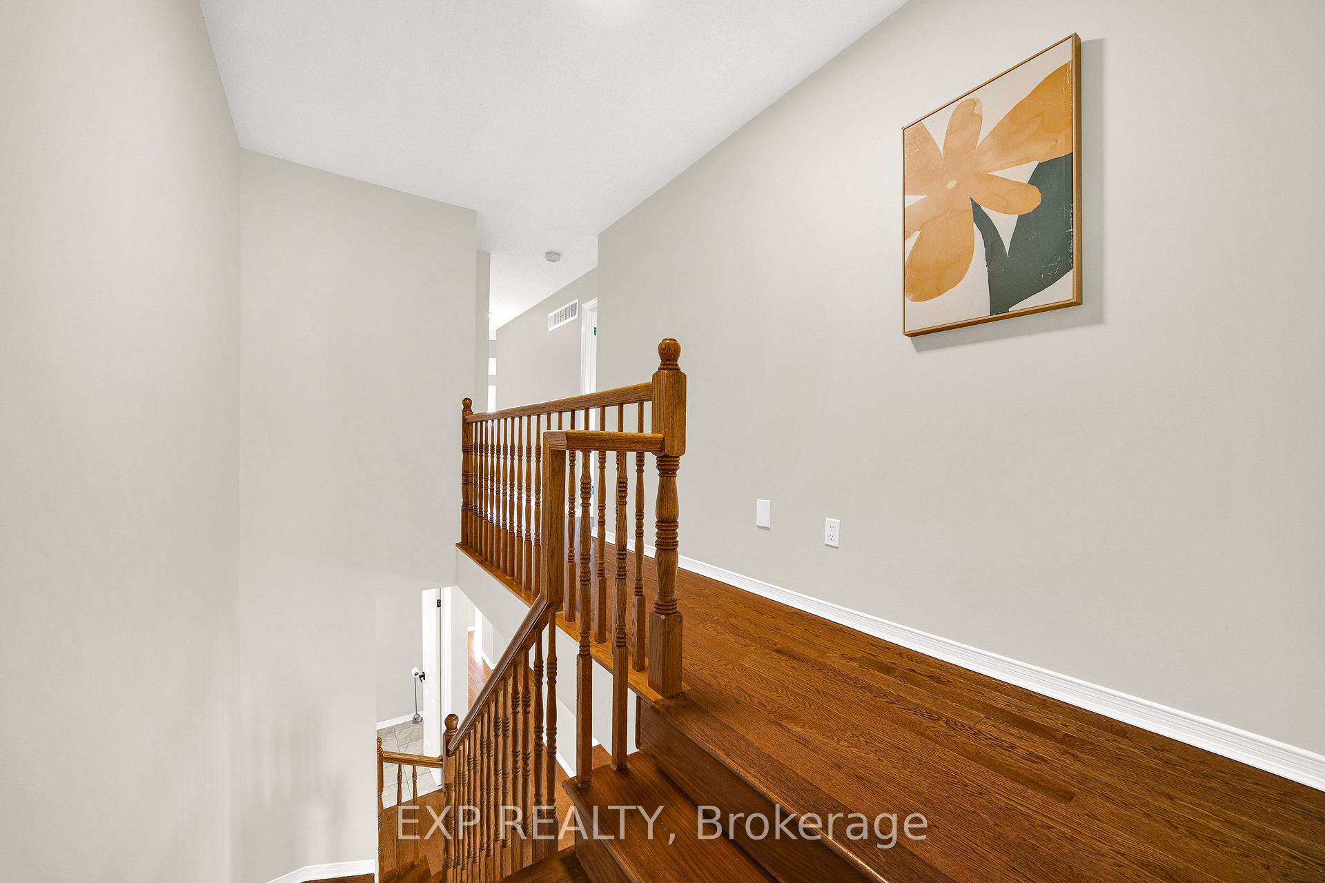 Photo 17 of 105 Southport Drive, Ottawa, Hunt Club Park/Greenboro — HOMEH