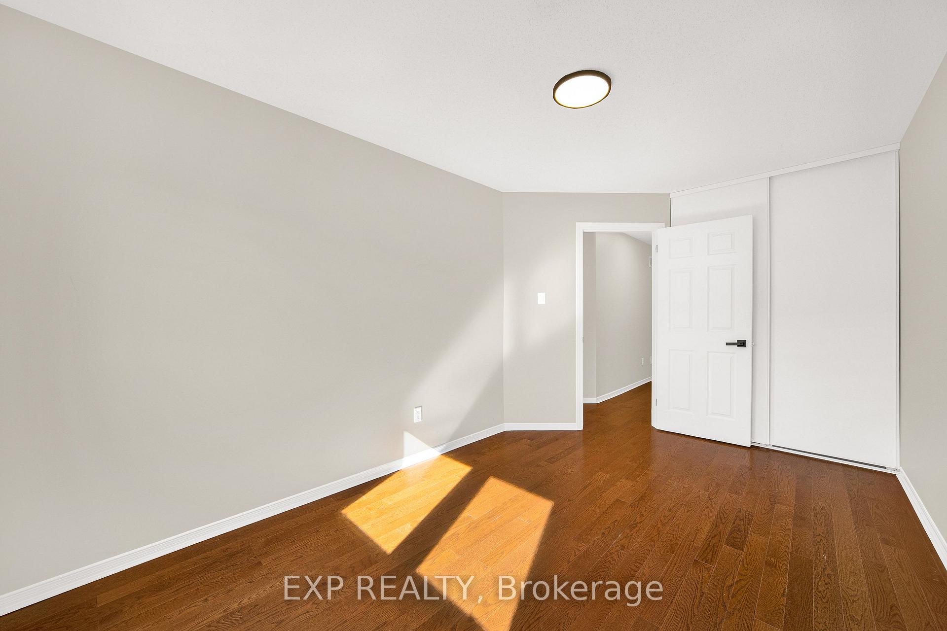Photo 26 of 105 Southport Drive, Ottawa, Hunt Club Park/Greenboro — HOMEH