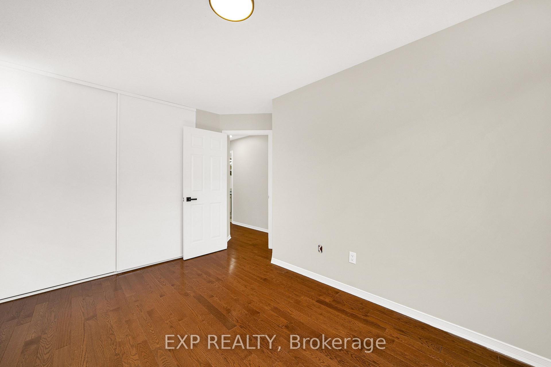 Photo 28 of 105 Southport Drive, Ottawa, Hunt Club Park/Greenboro — HOMEH