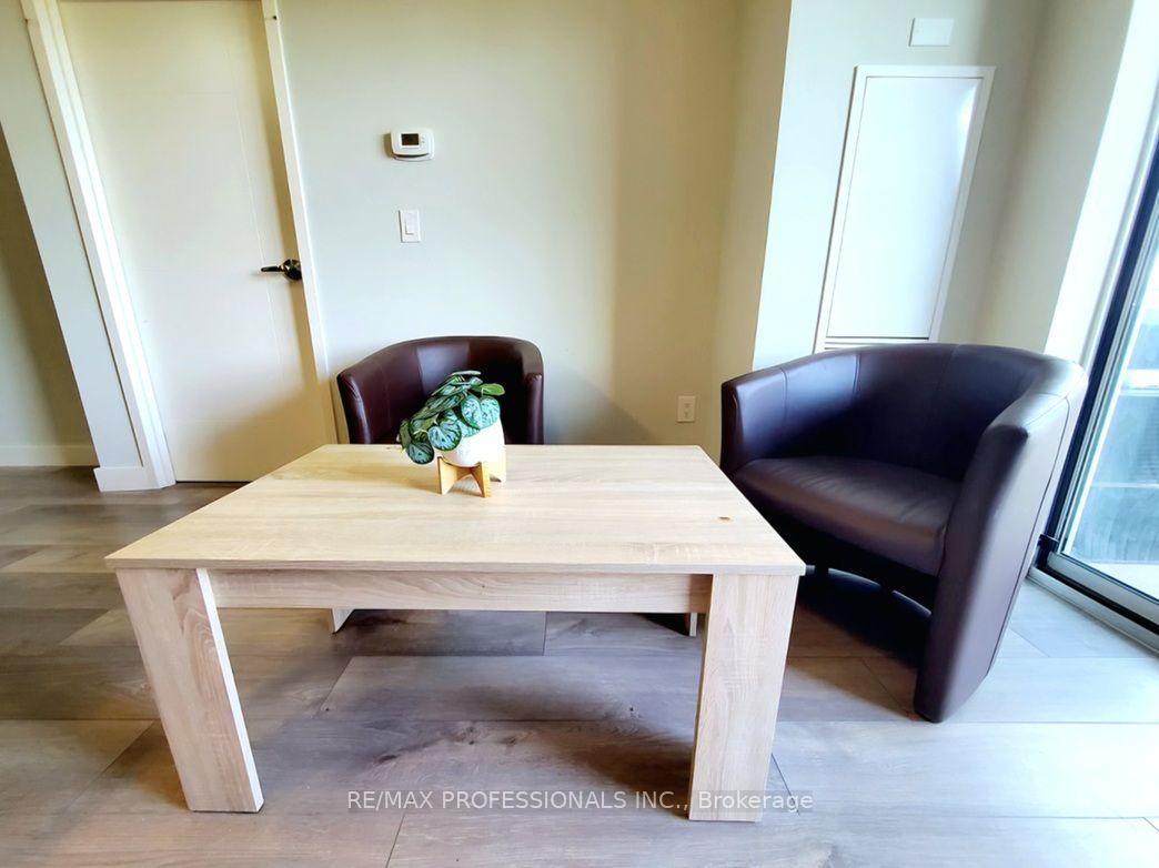 Photo 9 of Unit 701, 318 Spruce Street, Waterloo — HOMEH