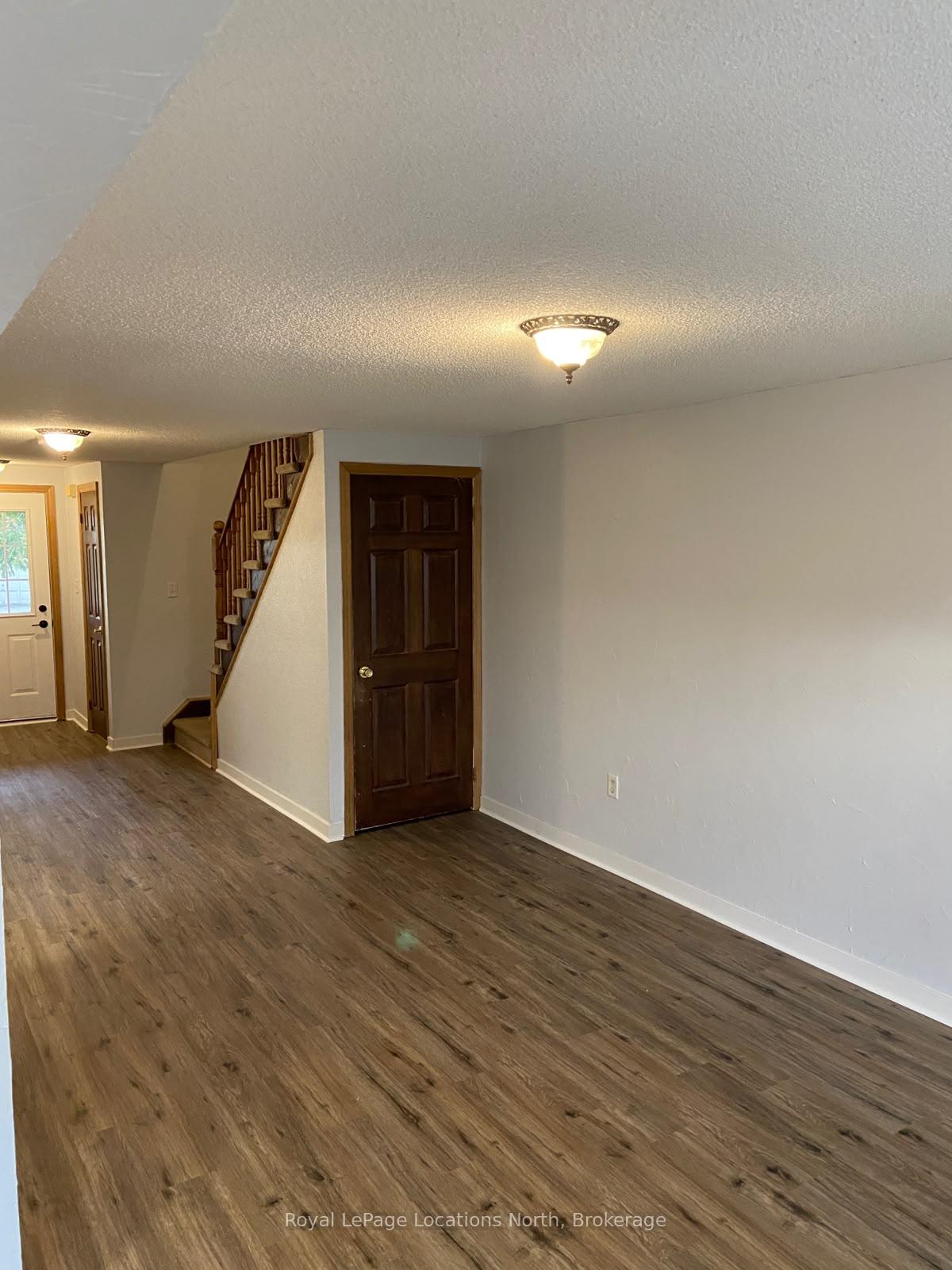 Photo 3 of 117 Cheltenham Road, Barrie, Georgian Drive — HOMEH