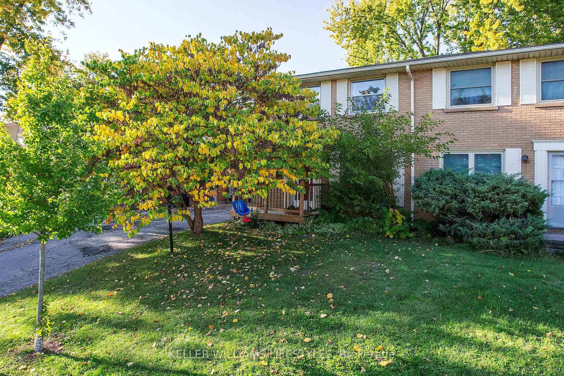 Photo of 235 Homestead Crescent