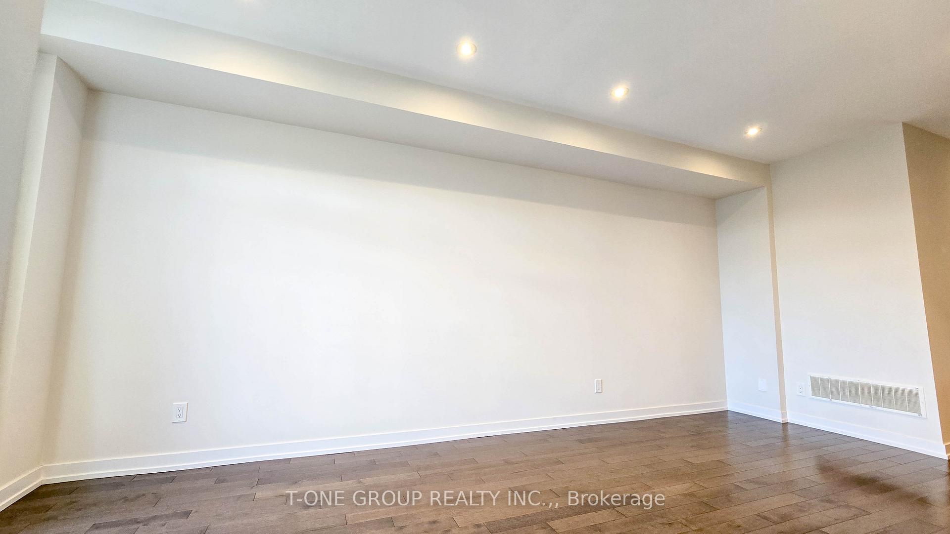 Photo 6 of 32 Harvest Field Road, Markham, Cornell — HOMEH