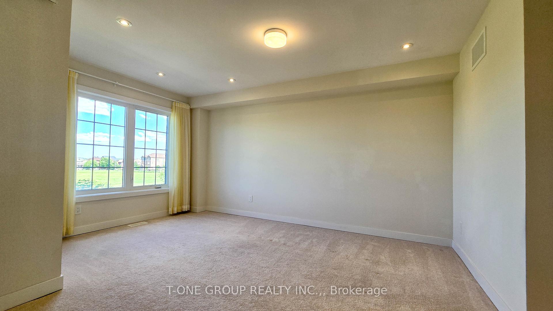 Photo 20 of 32 Harvest Field Road, Markham, Cornell — HOMEH