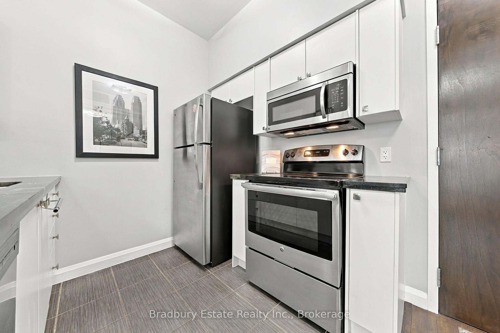 Photo 6 of Unit 607, 112 King Street E, Hamilton, Beasley — HOMEH