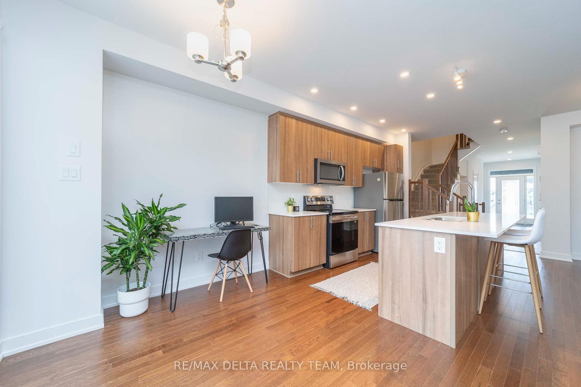 Photo 10 of 631 Knotridge Street, Ottawa, Mer Bleue/Bradley Estates/Anderson Park — HOMEH