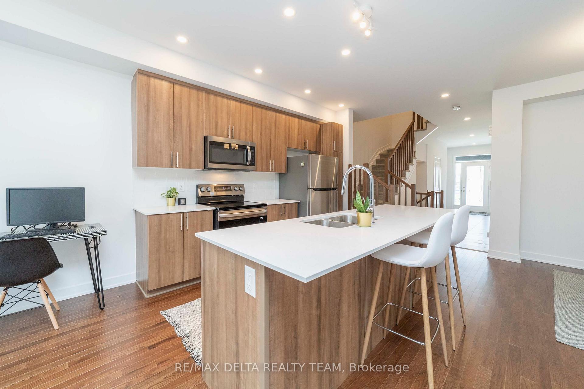 Photo 12 of 631 Knotridge Street, Ottawa, Mer Bleue/Bradley Estates/Anderson Park — HOMEH