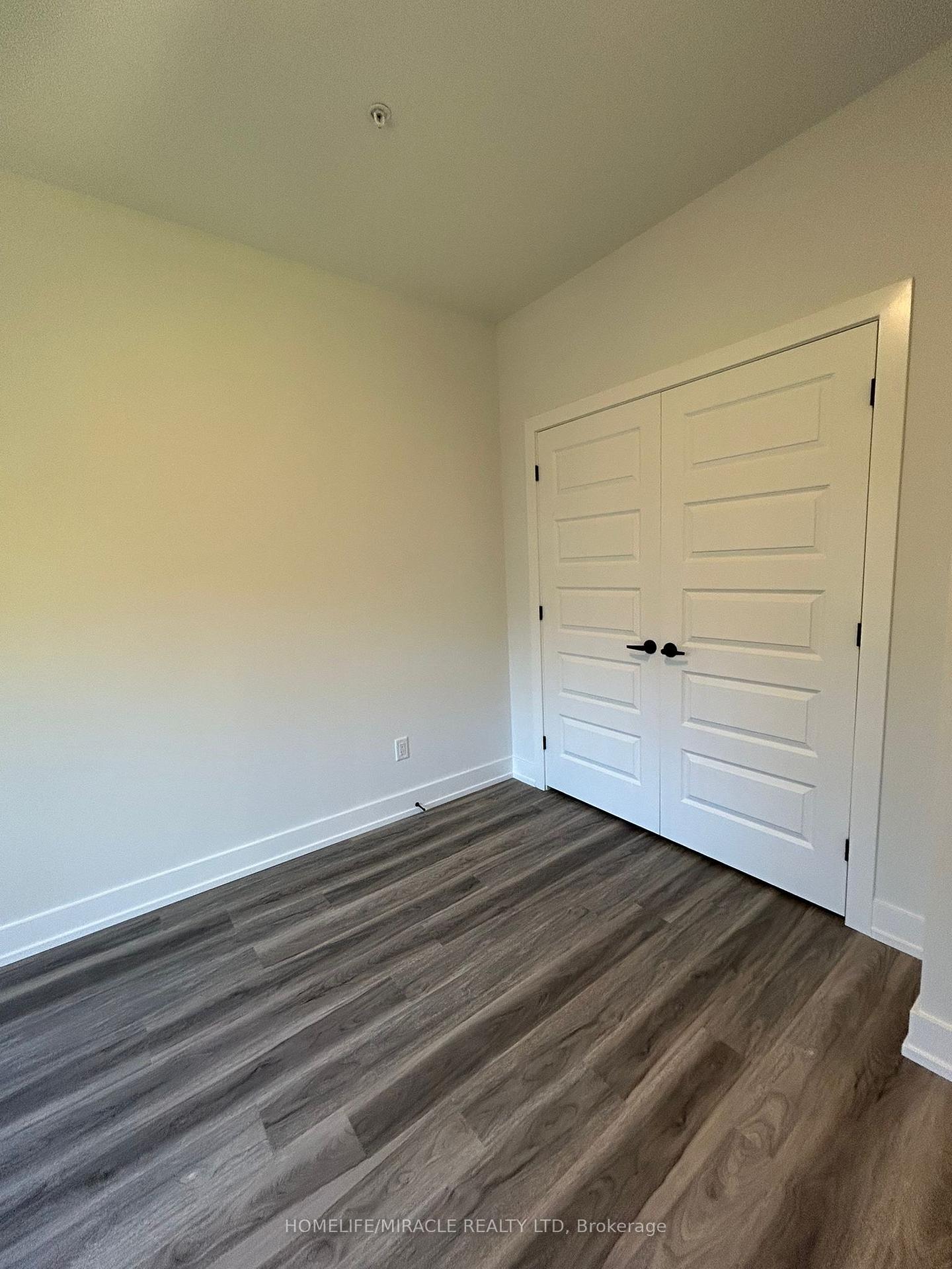 Photo 10 of Unit 221, 1100 Lackner Place, Kitchener — HOMEH