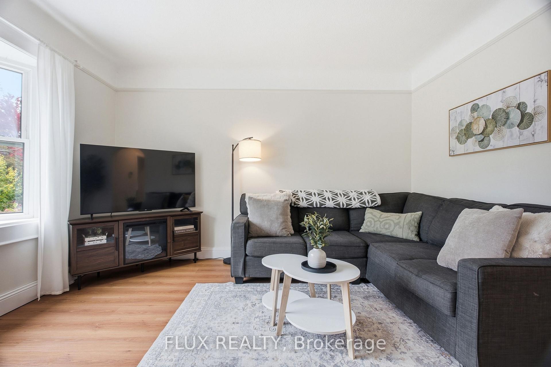 Photo 16 of 18 Birch Avenue, Kitchener, Northward — HOMEH