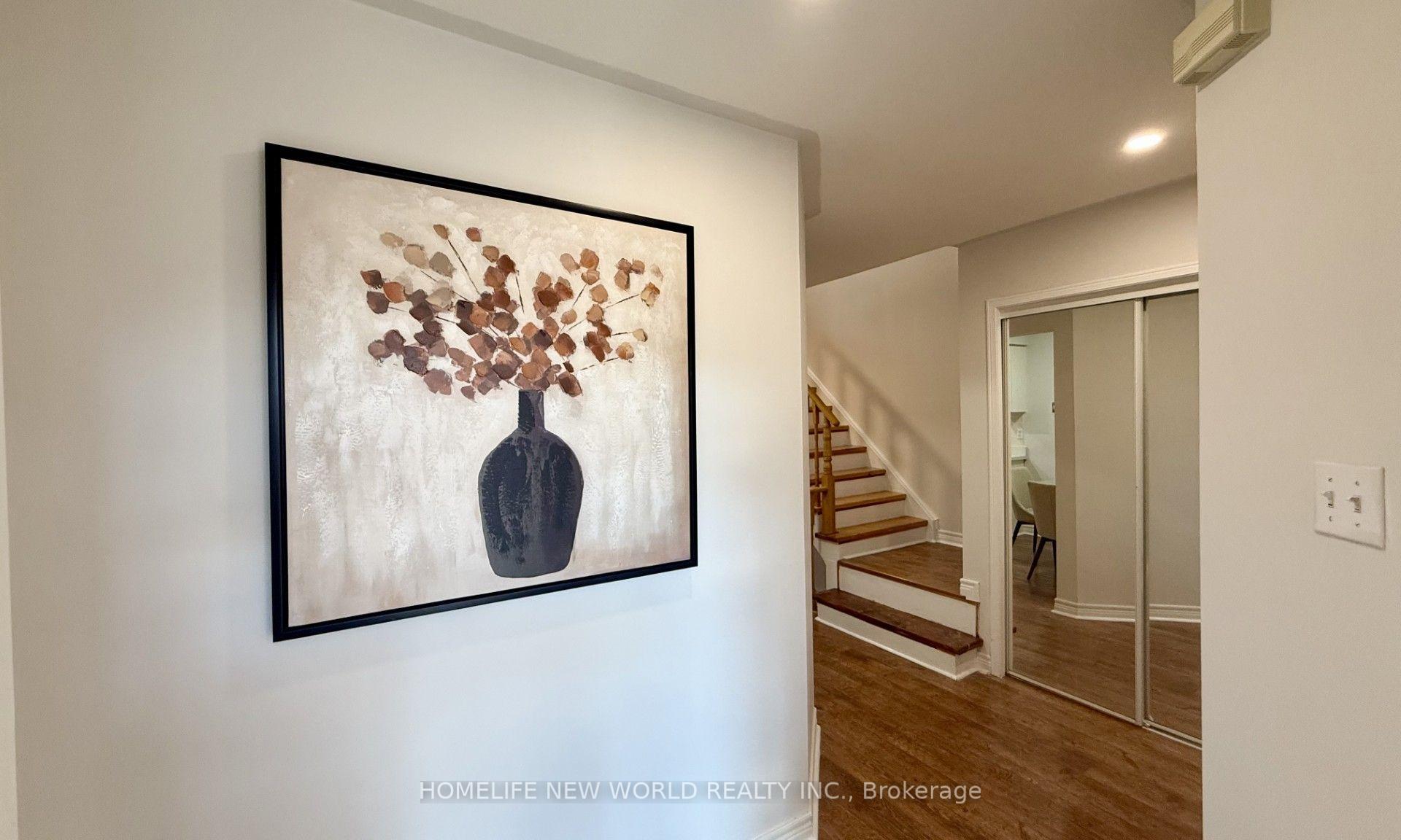 Photo 13 of 5666 Cortina Crescent, Mississauga, Hurontario — HOMEH