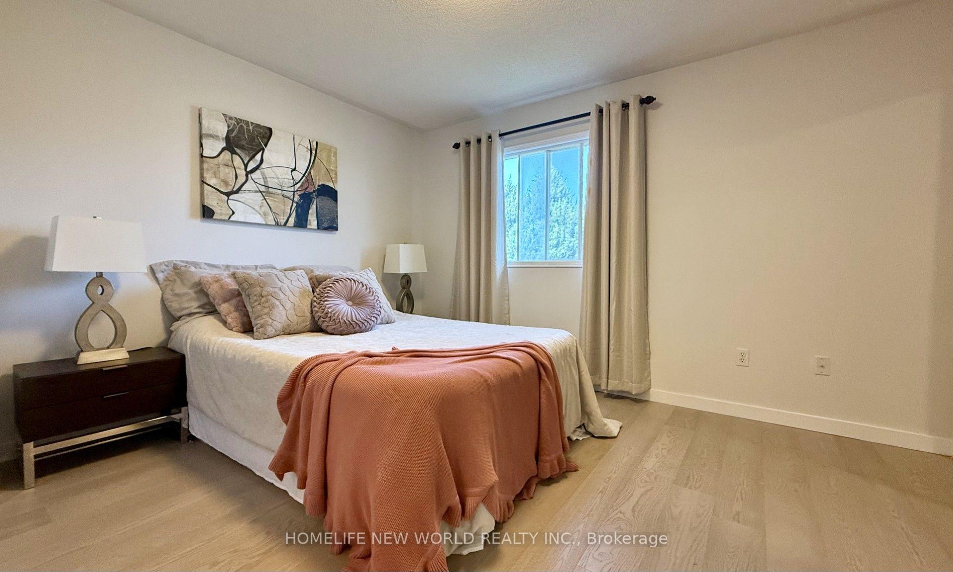 Photo 15 of 5666 Cortina Crescent, Mississauga, Hurontario — HOMEH