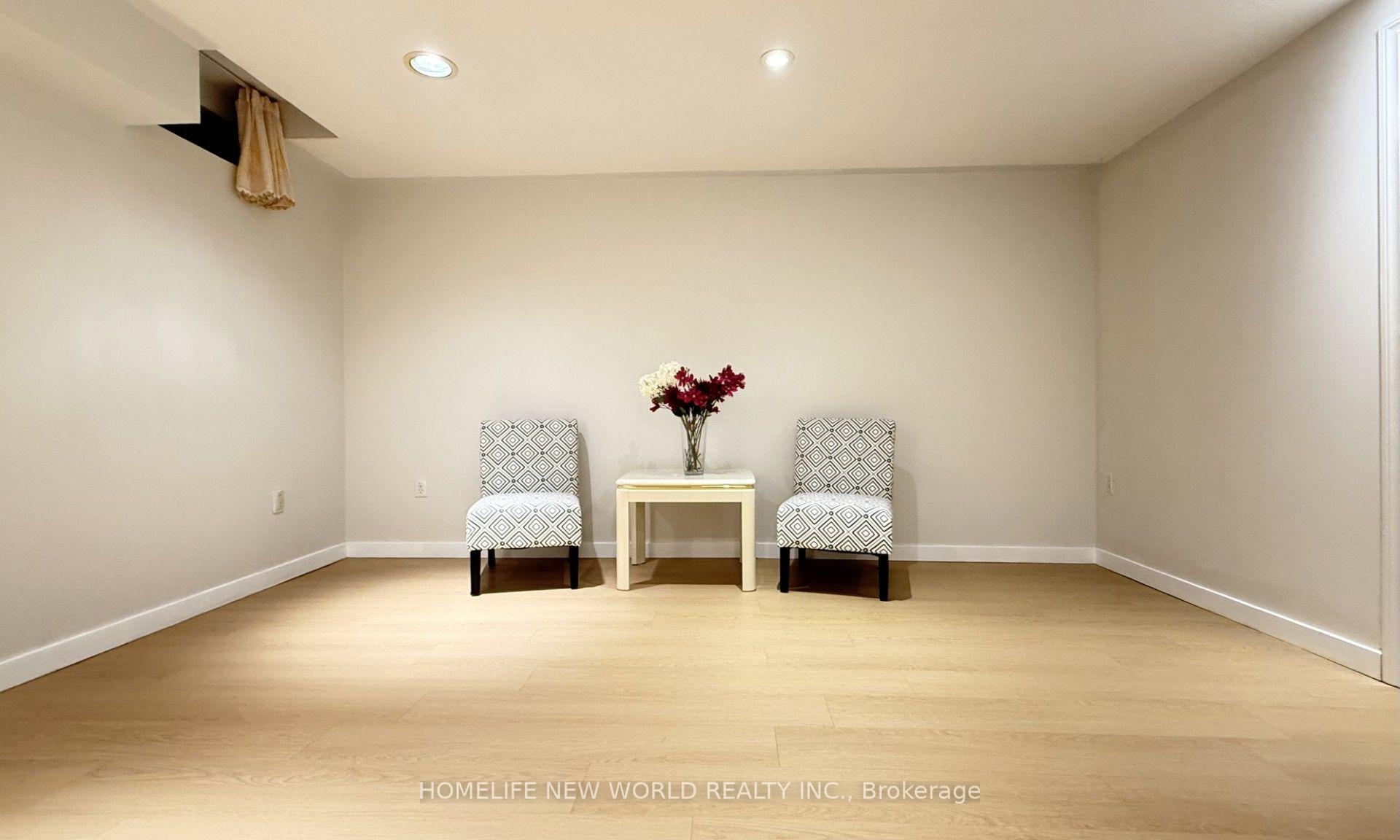 Photo 24 of 5666 Cortina Crescent, Mississauga, Hurontario — HOMEH