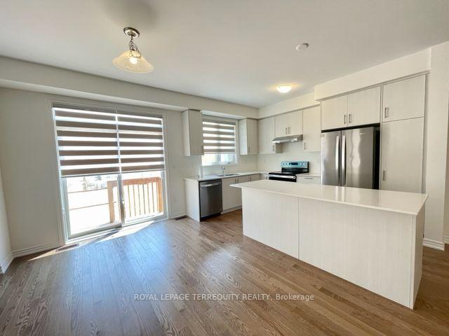 Photo 11 of 142 Shepherd Drive, Barrie, Rural Barrie Southeast — HOMEH