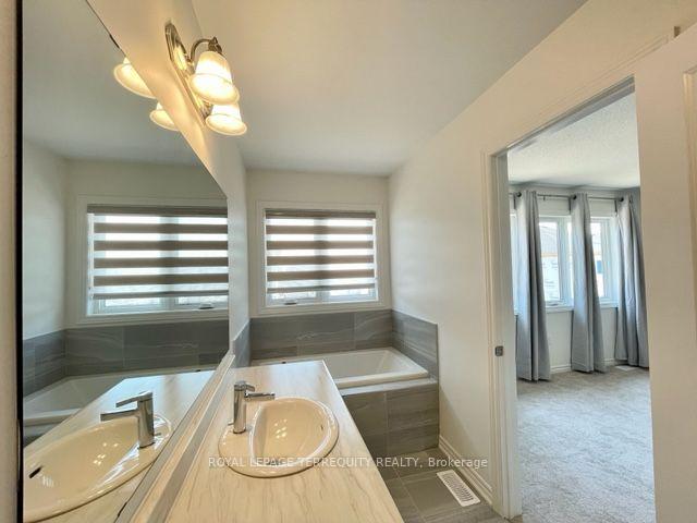 Photo 24 of 142 Shepherd Drive, Barrie, Rural Barrie Southeast — HOMEH