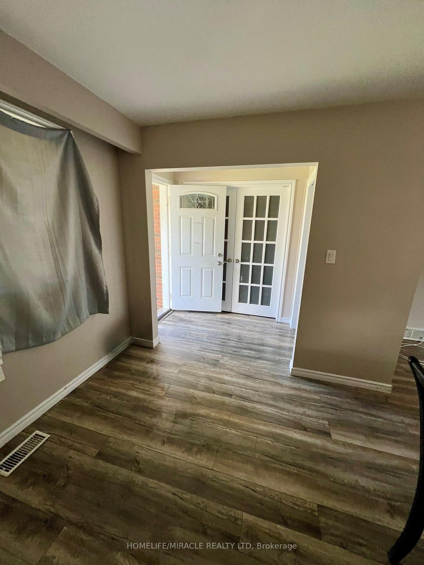 Photo 8 of Unit upper, 10 Trelawn Parkway, Welland, N. Welland — HOMEH