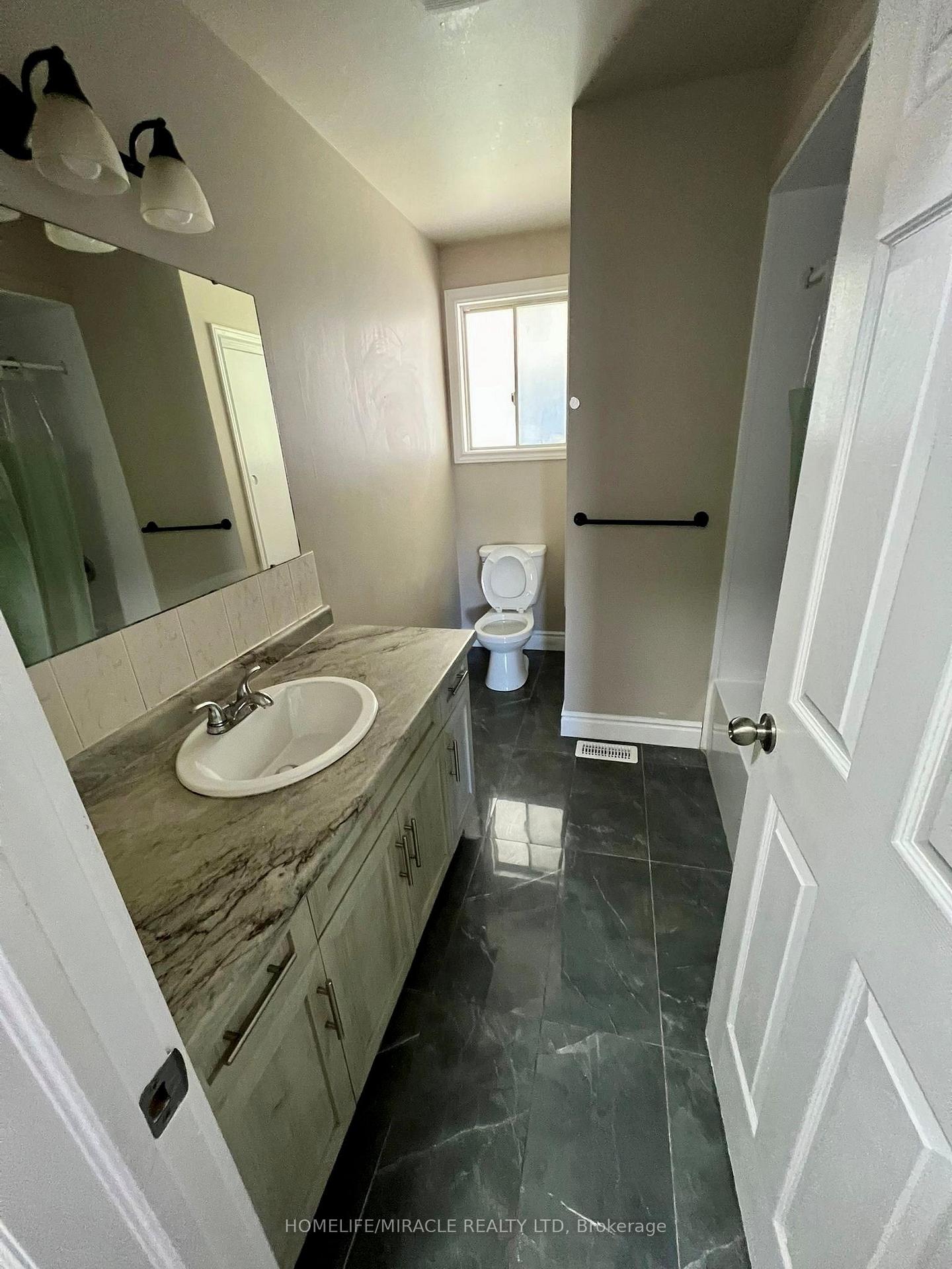 Photo 12 of Unit upper, 10 Trelawn Parkway, Welland, N. Welland — HOMEH