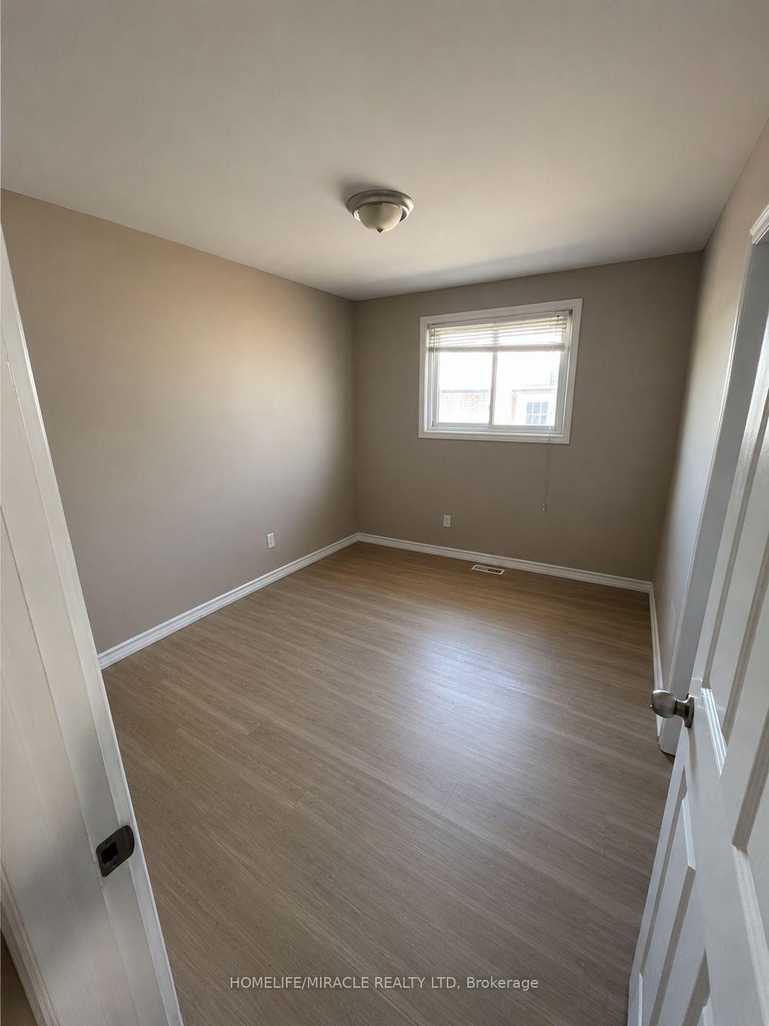 Photo 20 of Unit upper, 10 Trelawn Parkway, Welland, N. Welland — HOMEH