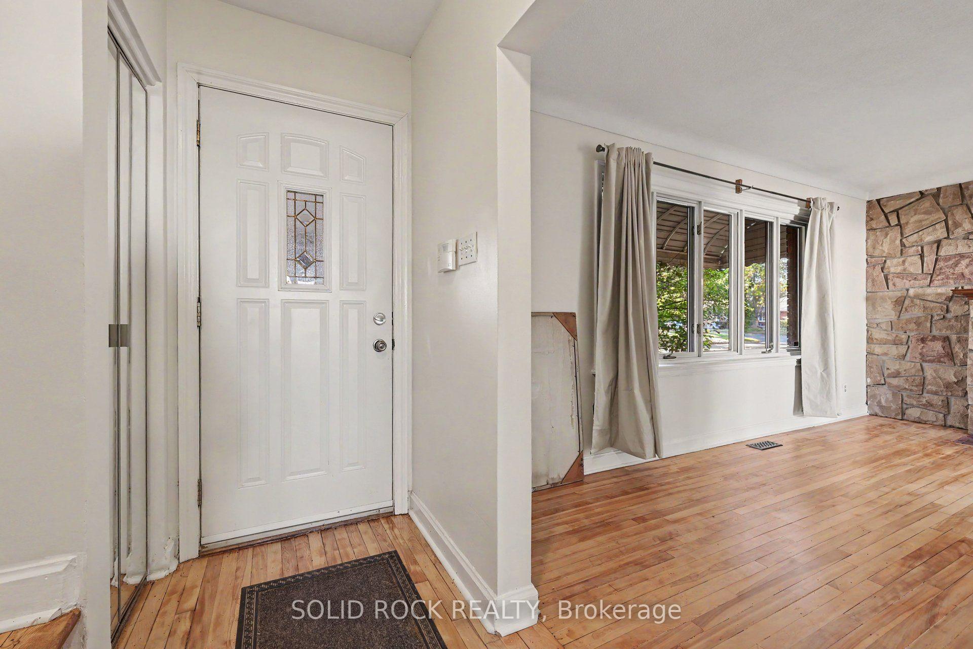 Photo 5 of 667 Alesther Street, Ottawa, Overbrook/Castle Heights — HOMEH