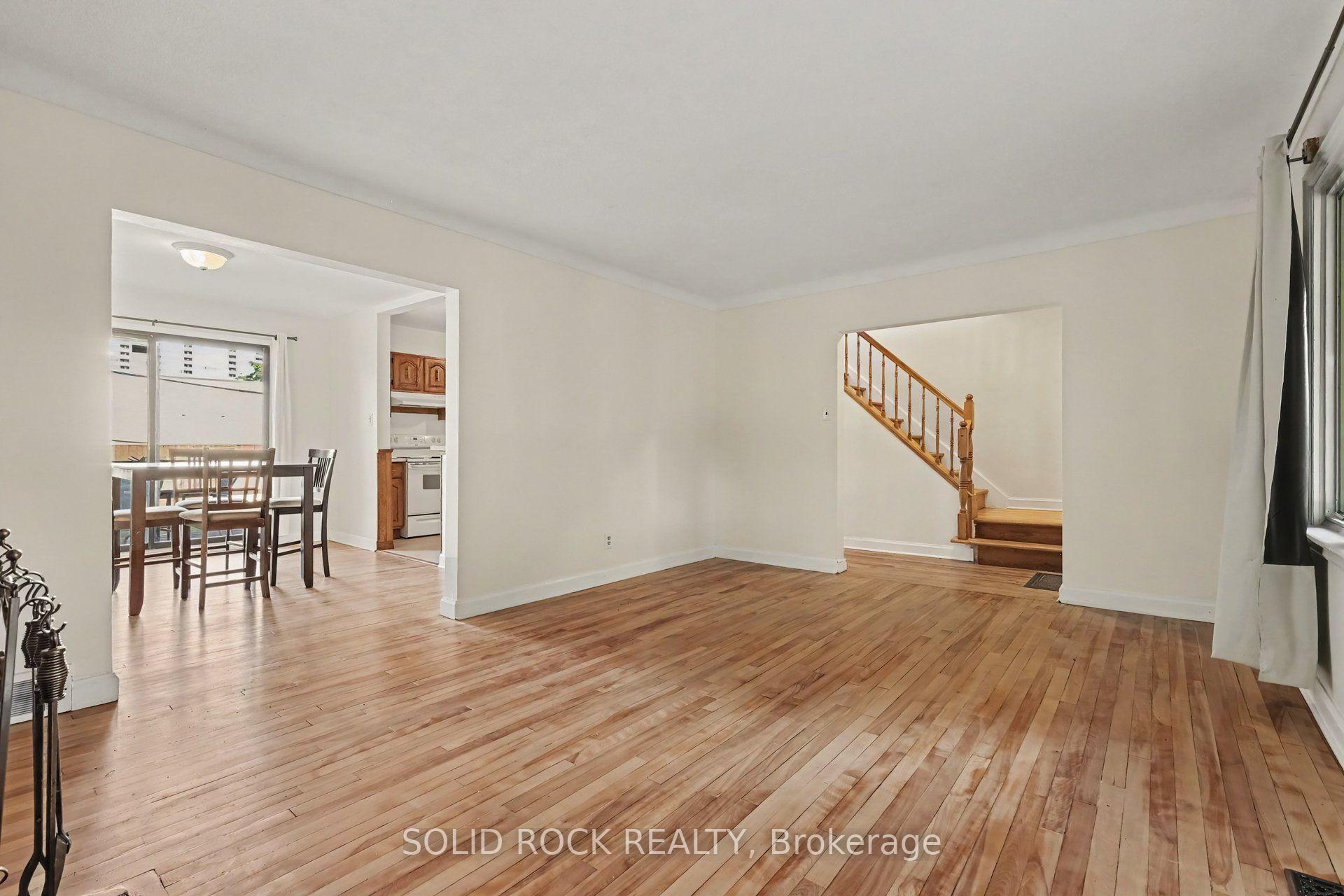 Photo 6 of 667 Alesther Street, Ottawa, Overbrook/Castle Heights — HOMEH