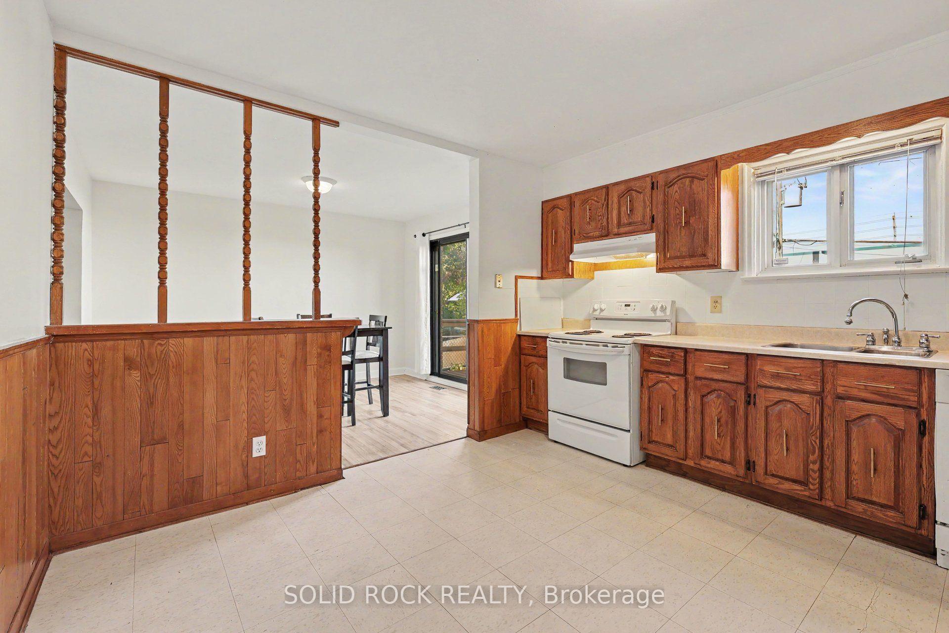 Photo 10 of 667 Alesther Street, Ottawa, Overbrook/Castle Heights — HOMEH