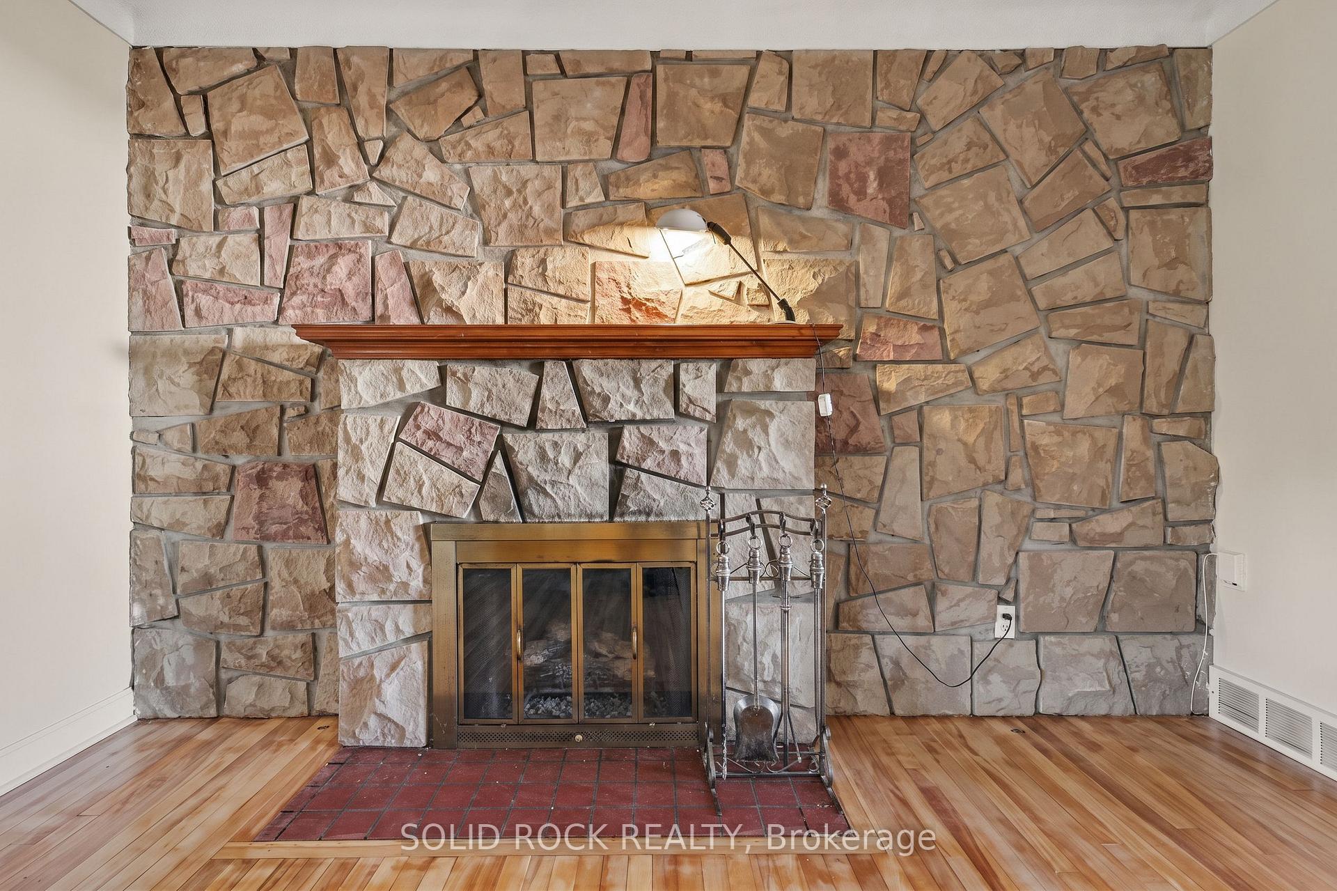 Photo 13 of 667 Alesther Street, Ottawa, Overbrook/Castle Heights — HOMEH